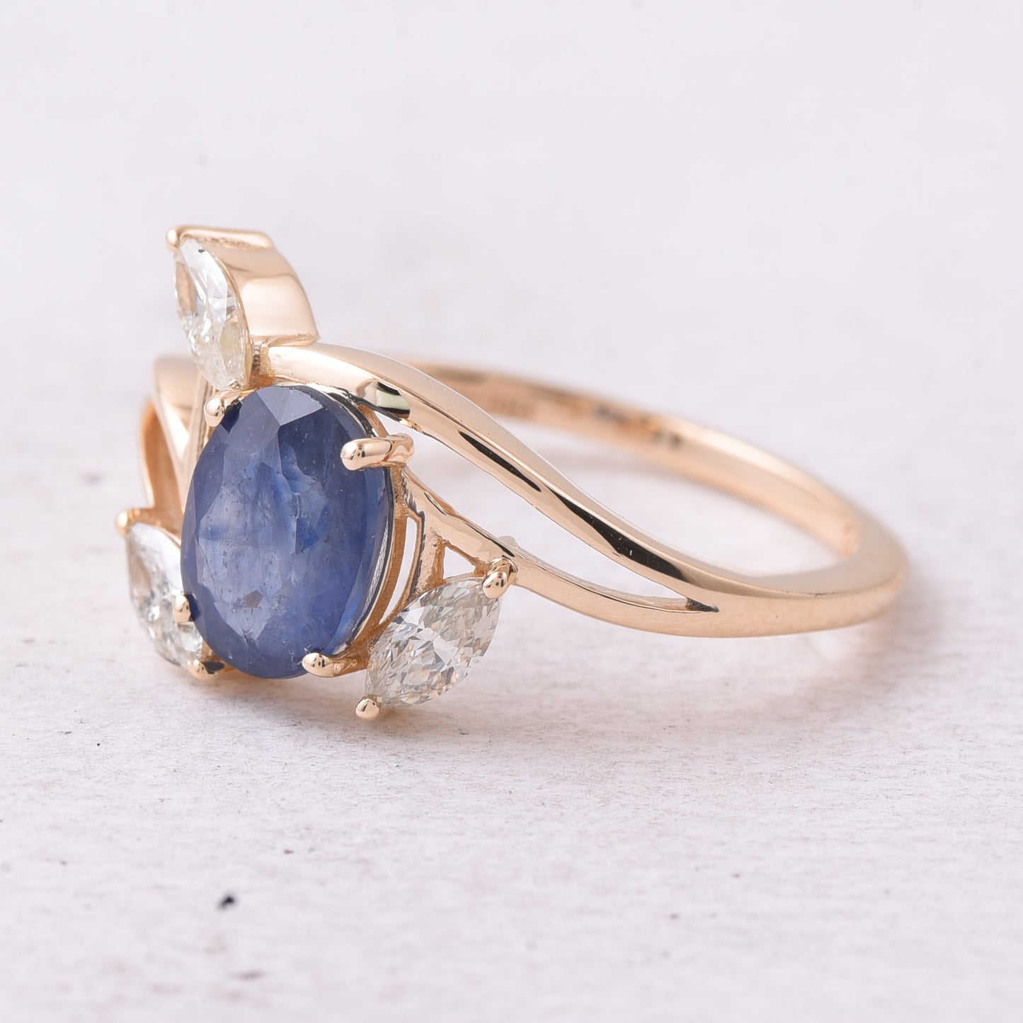 1.84 Ct Oval Mixed Cut Natural Sapphire 14K Gold Ring