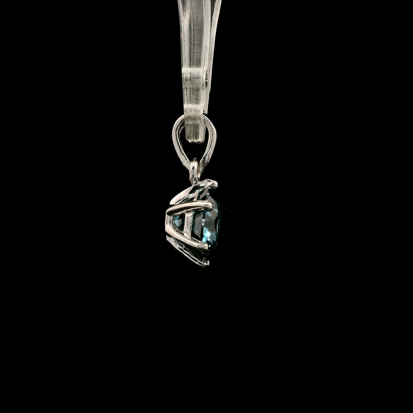 1.53 Carats Blue Lab Grown Diamond 14K Gold Pendant