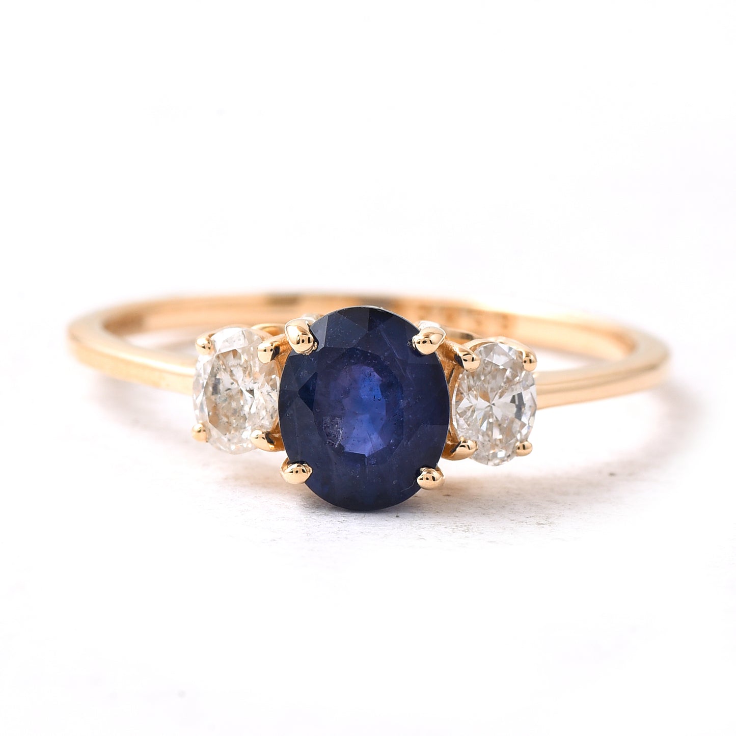 1.45 Ct Oval Sapphire 14K Gold Ring