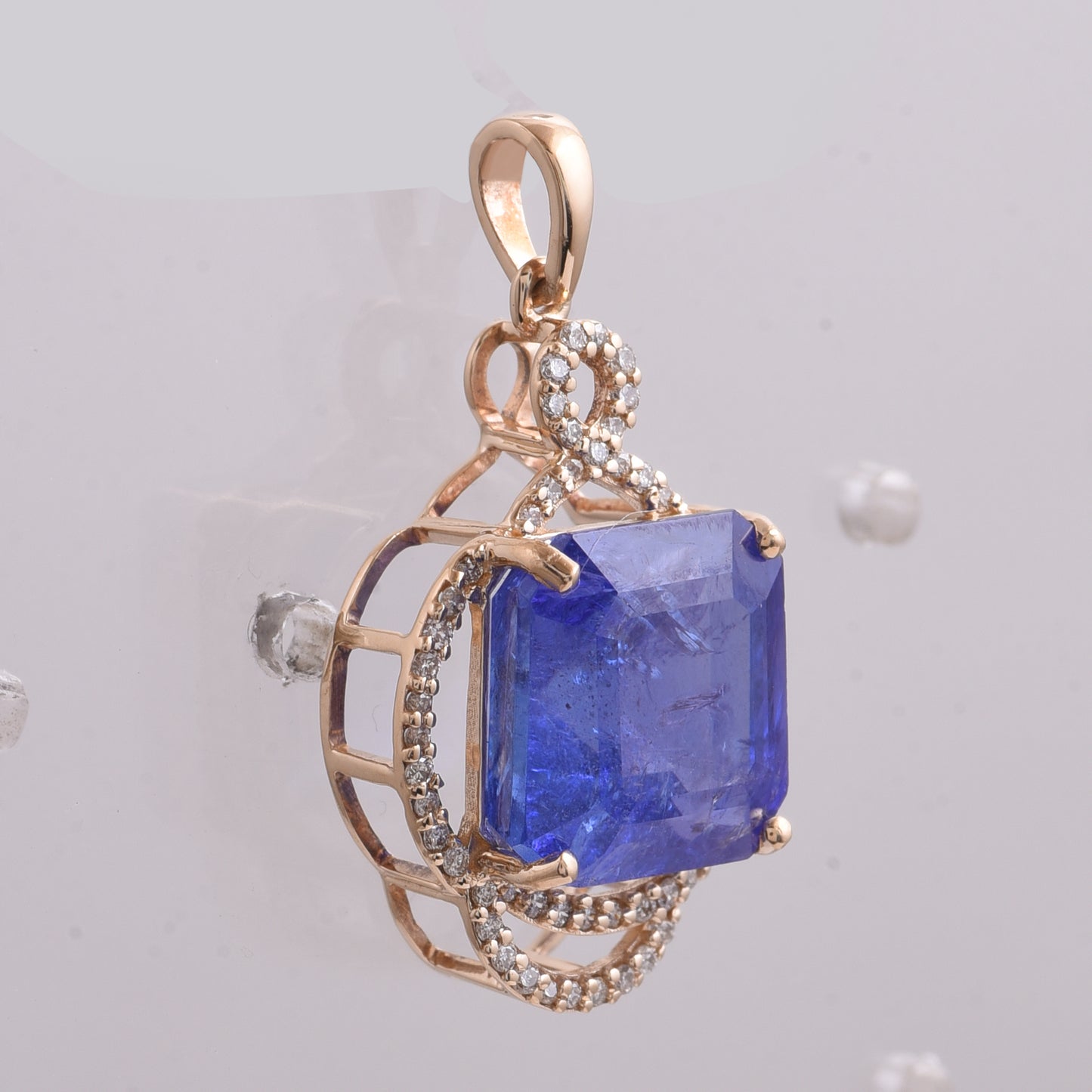 7.08 Ct Octagon Step Cut Natural Tanzanite 14K Gold Pendant