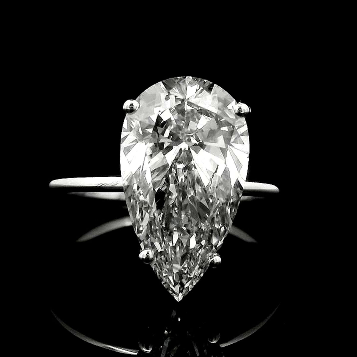 4.21 Carats Lab Grown Diamond 14K Gold Ring