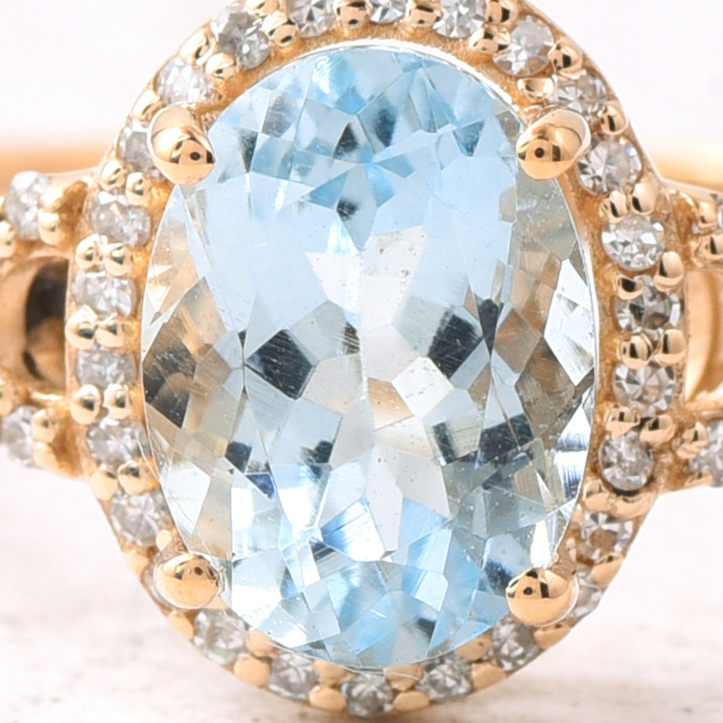 1.49 Ct Oval Mixed Cut Natural Aquamarine 14K Gold Ring
