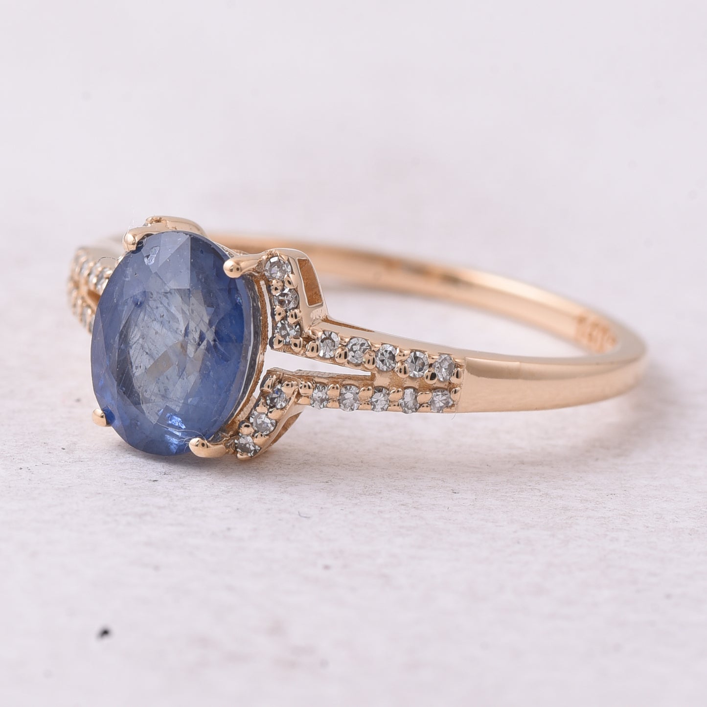 1.84 Ct Oval Mixed Cut Natural Sapphire 14K Gold Ring