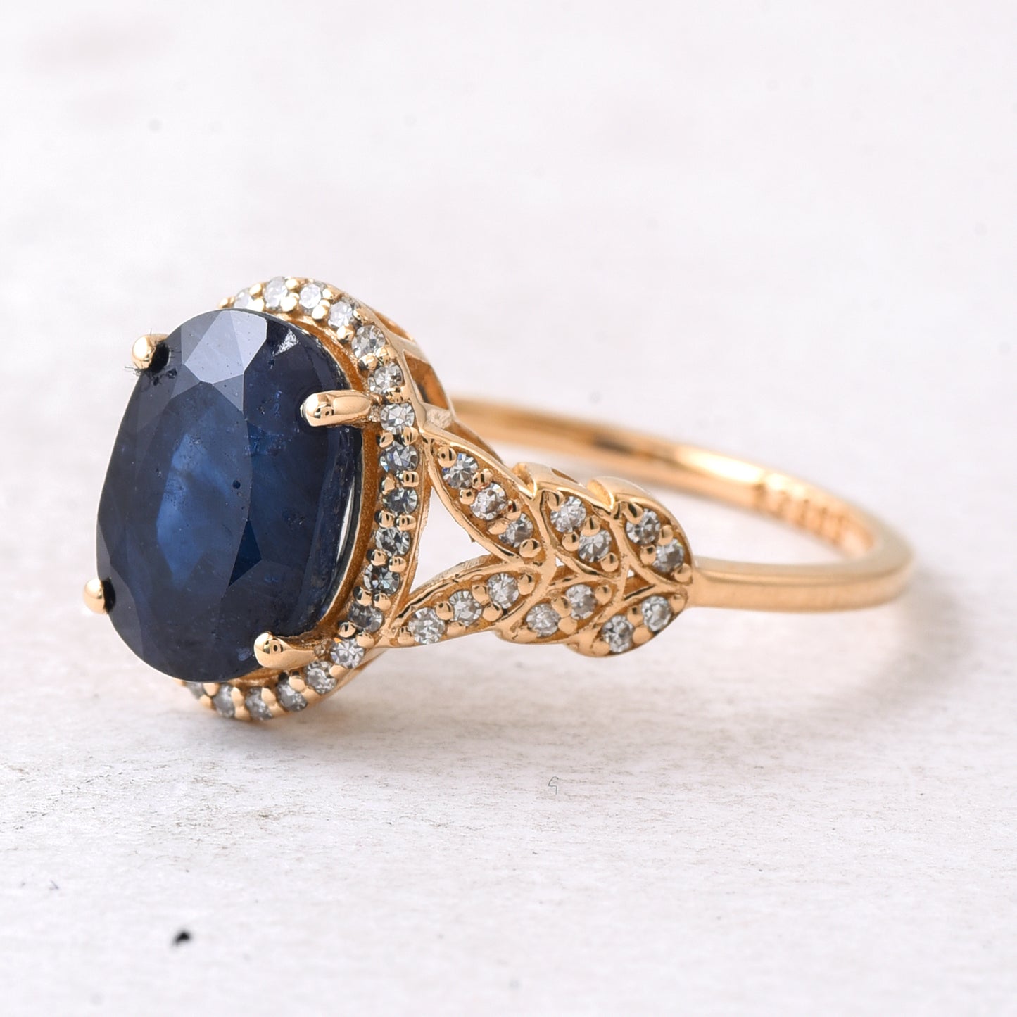 3.11 Ct Oval Sapphire 14K Gold Ring