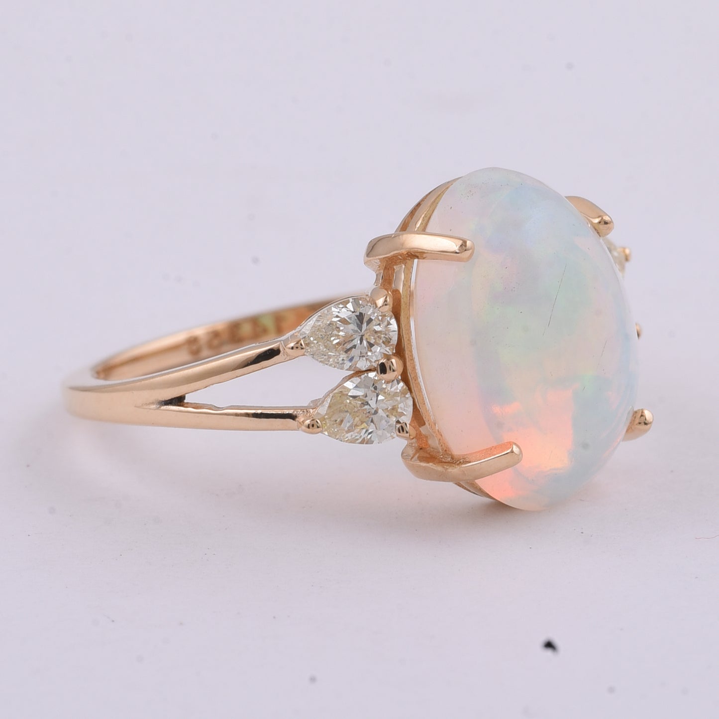 3.27 Ct Oval Cabochon Cut Natural Opal 14K Gold Ring