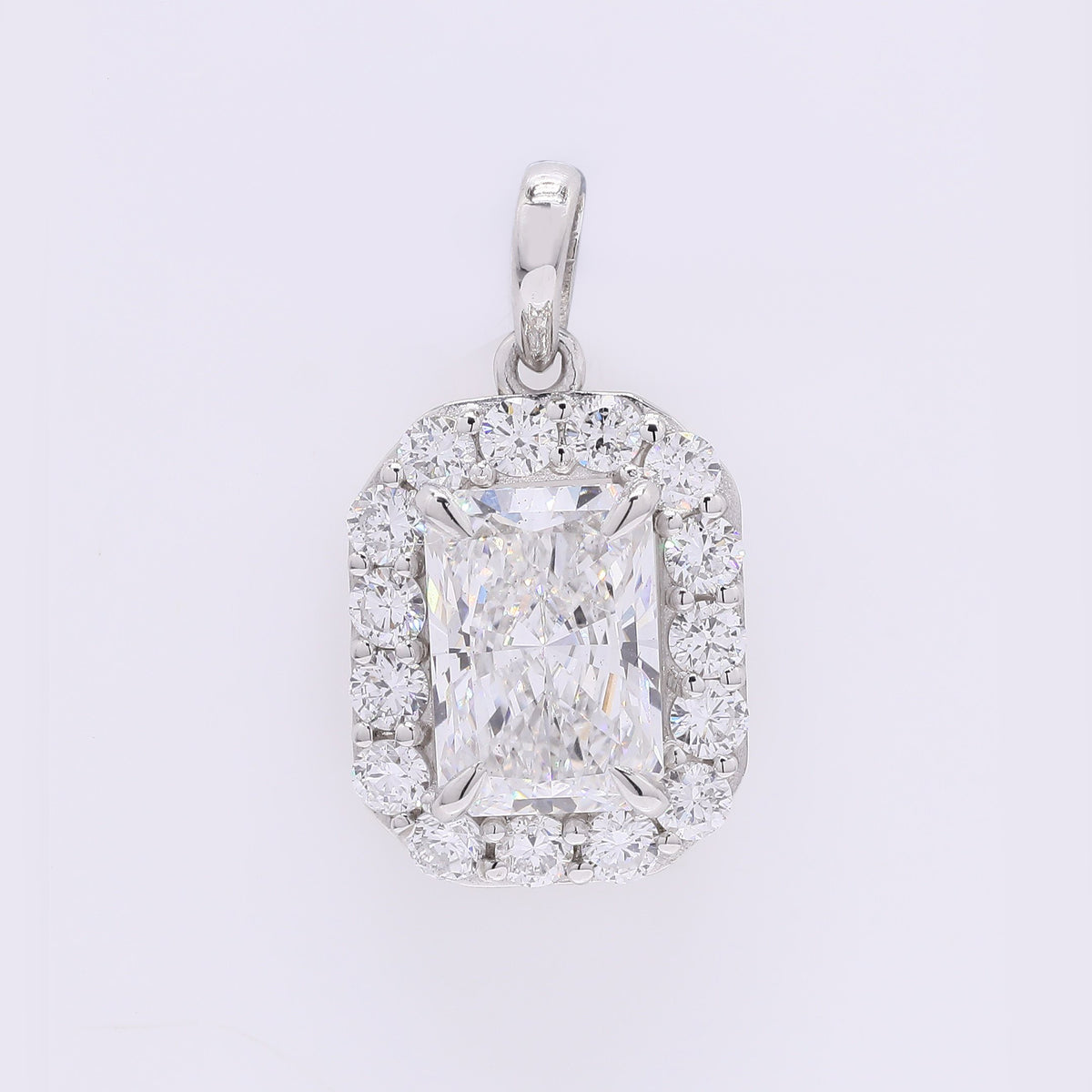 2.51 Carats Lab Grown Diamond 950 Platinum Pendant