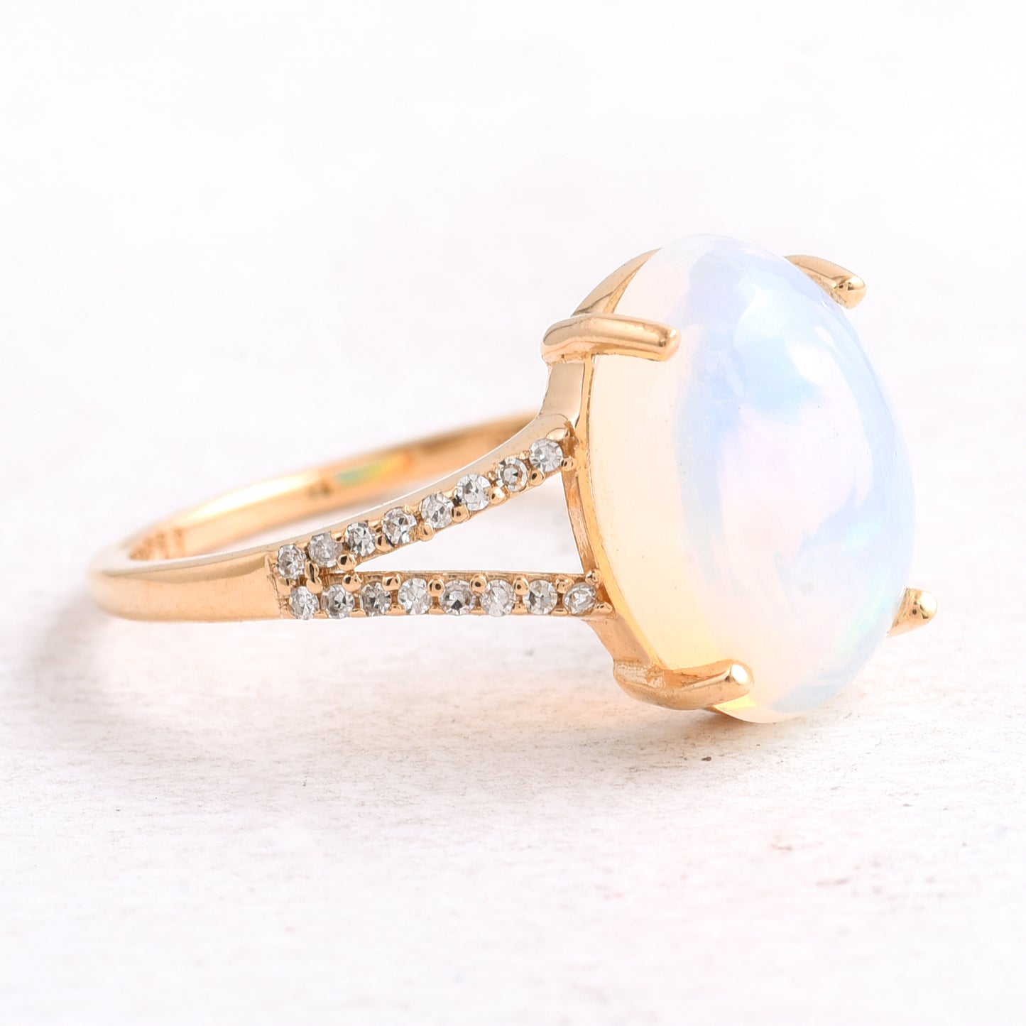 2.78 Ct Oval Cabochon Cut Natural Opal 14K Gold Ring