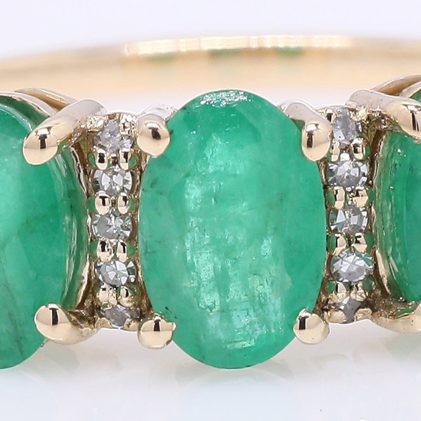 1.42 Ct Oval Mixed Cut Natural Emerald 14K Gold Ring