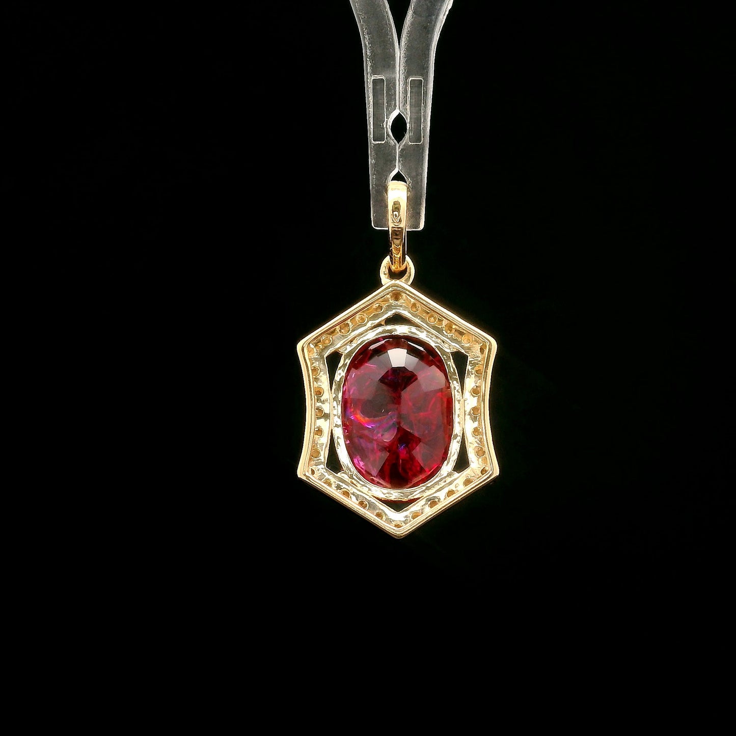3.95 Ct Oval Mixed Cut Lab Grown Ruby 14K Gold Pendant