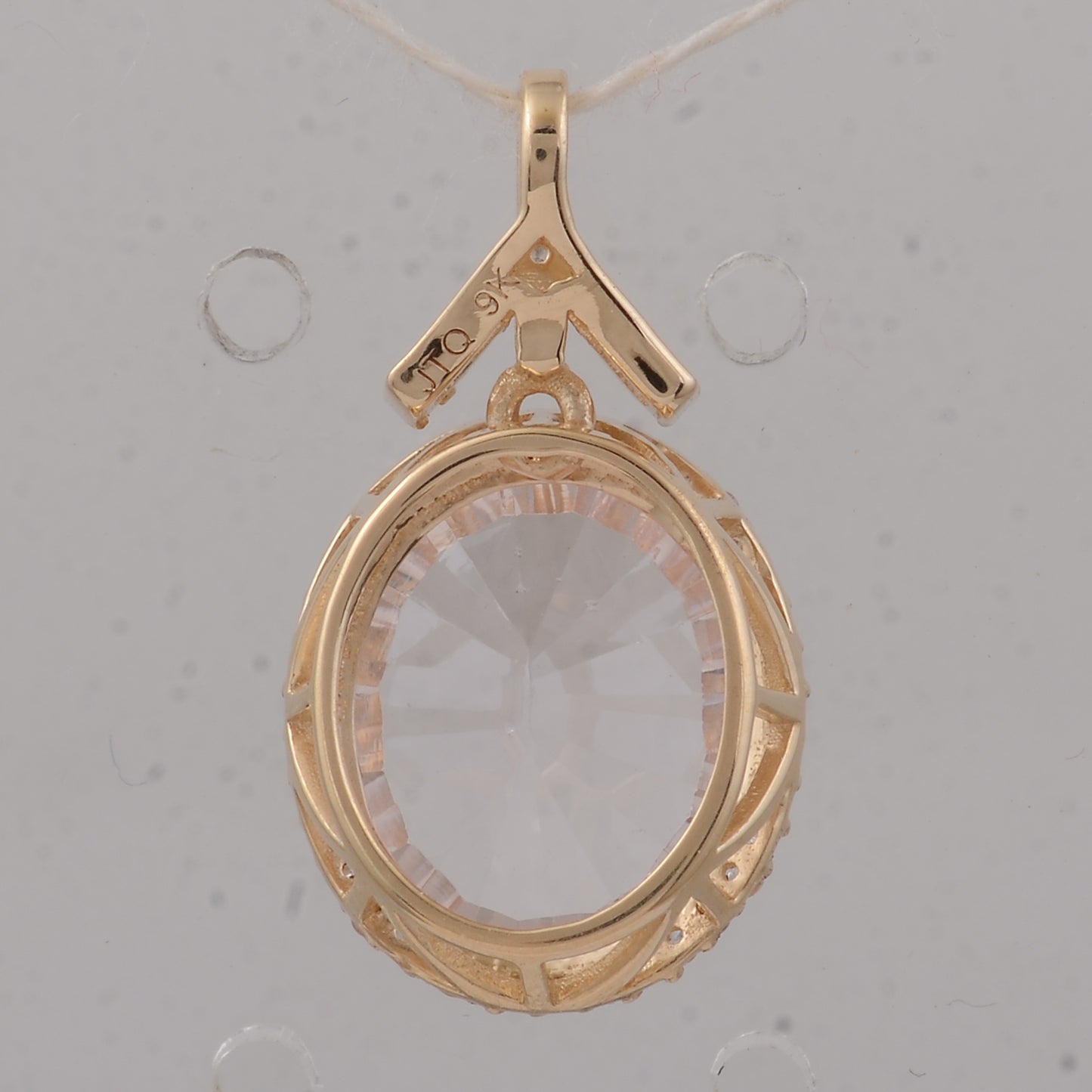 3.66 Ct Oval Morganite 9K Gold Pendant