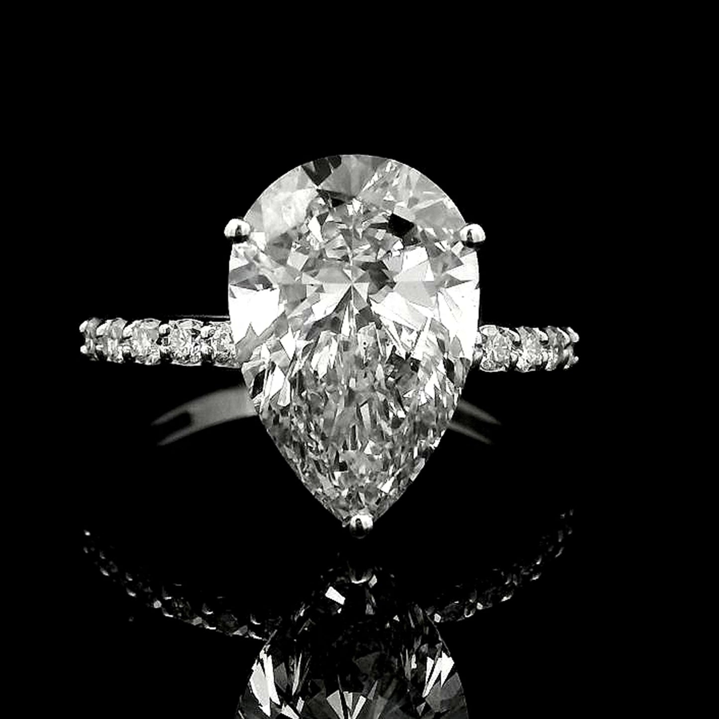 4.25 Carats Lab Grown Diamond 14K Gold Ring