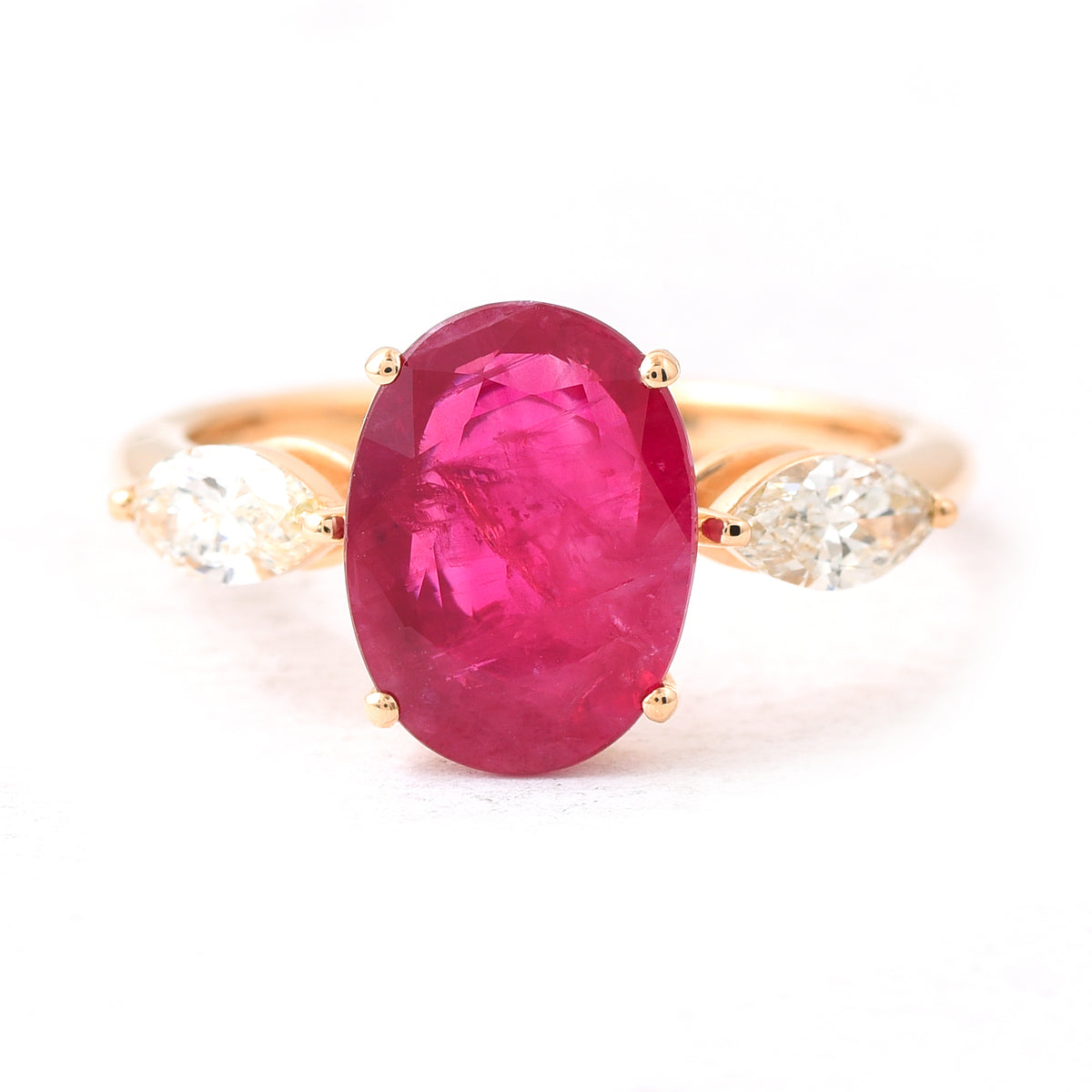 3.56 Ct Oval Ruby 18K Gold Ring