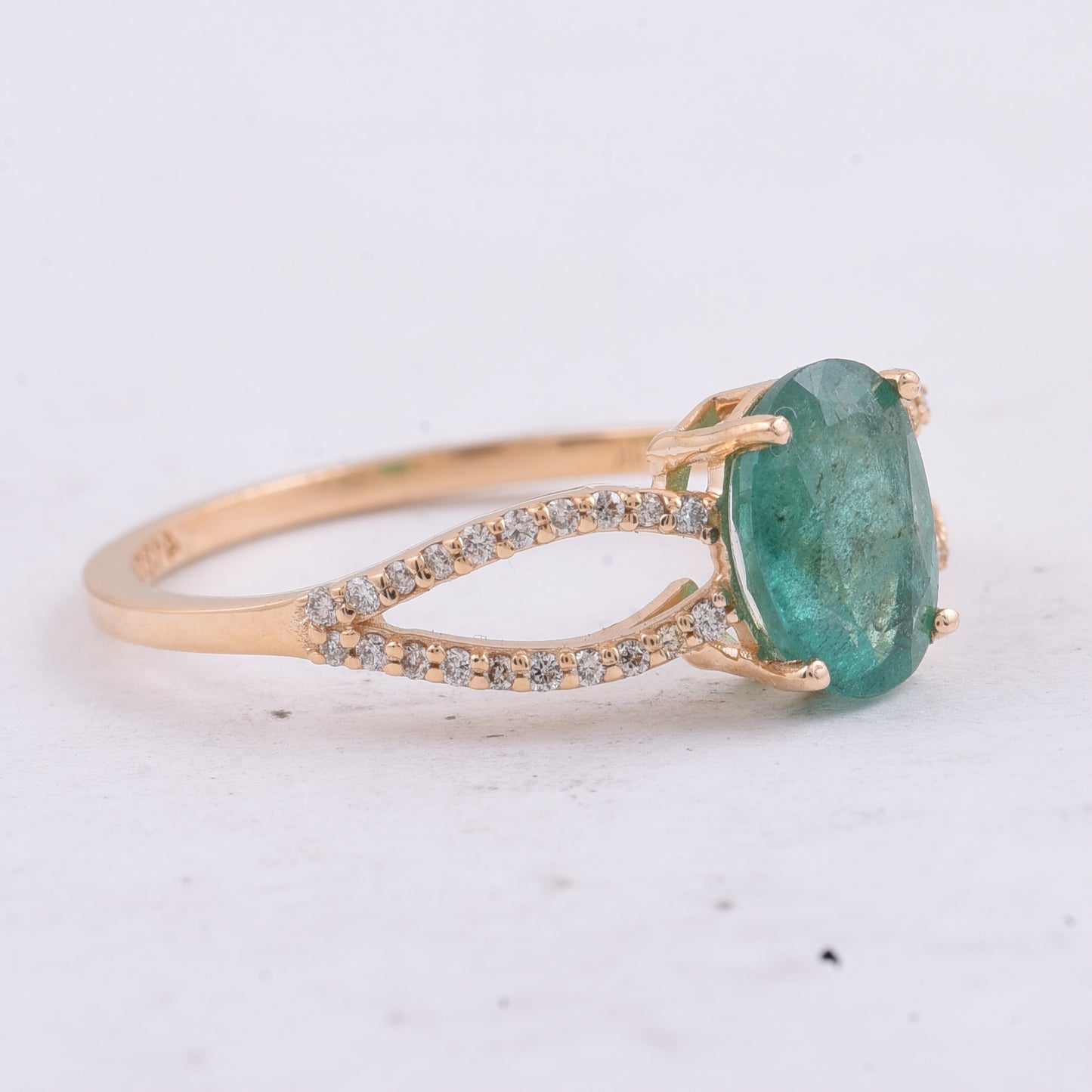 1.34 Ct Oval Natural Emerald 14K Gold Ring