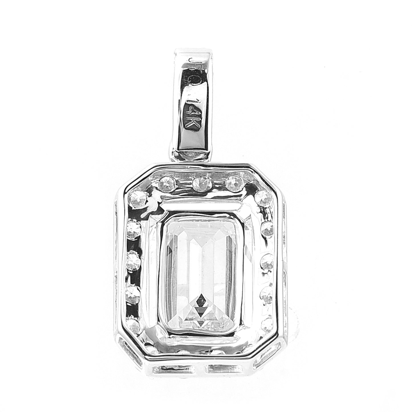 2.46 Carats Lab Grown Diamond 14K Gold Pendant