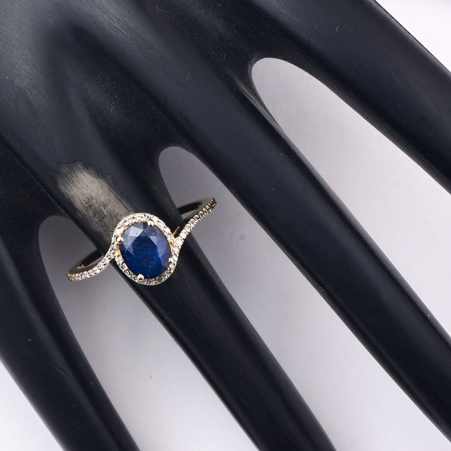 1.63 Ct Oval Mixed Cut Natural Sapphire 14K Gold Ring