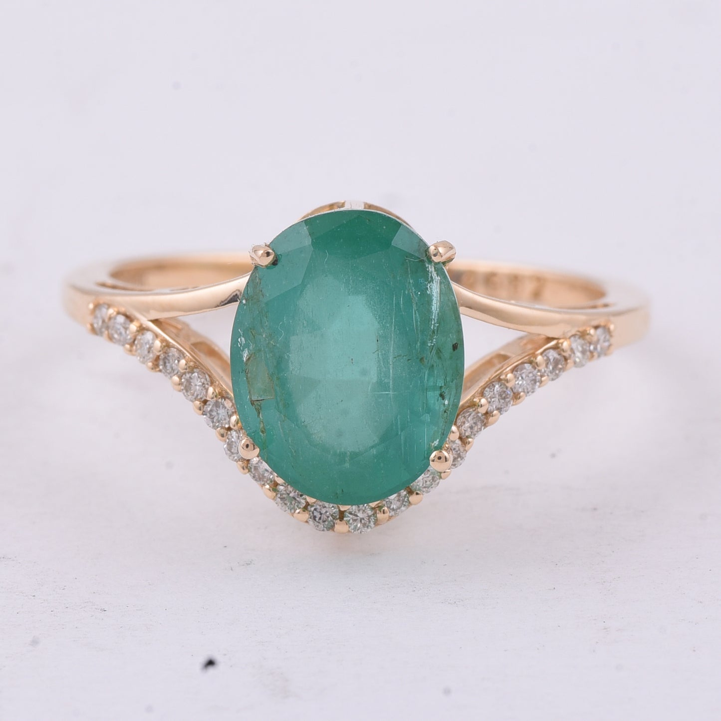 2.68 Ct Oval Natural Emerald 14K Gold Ring