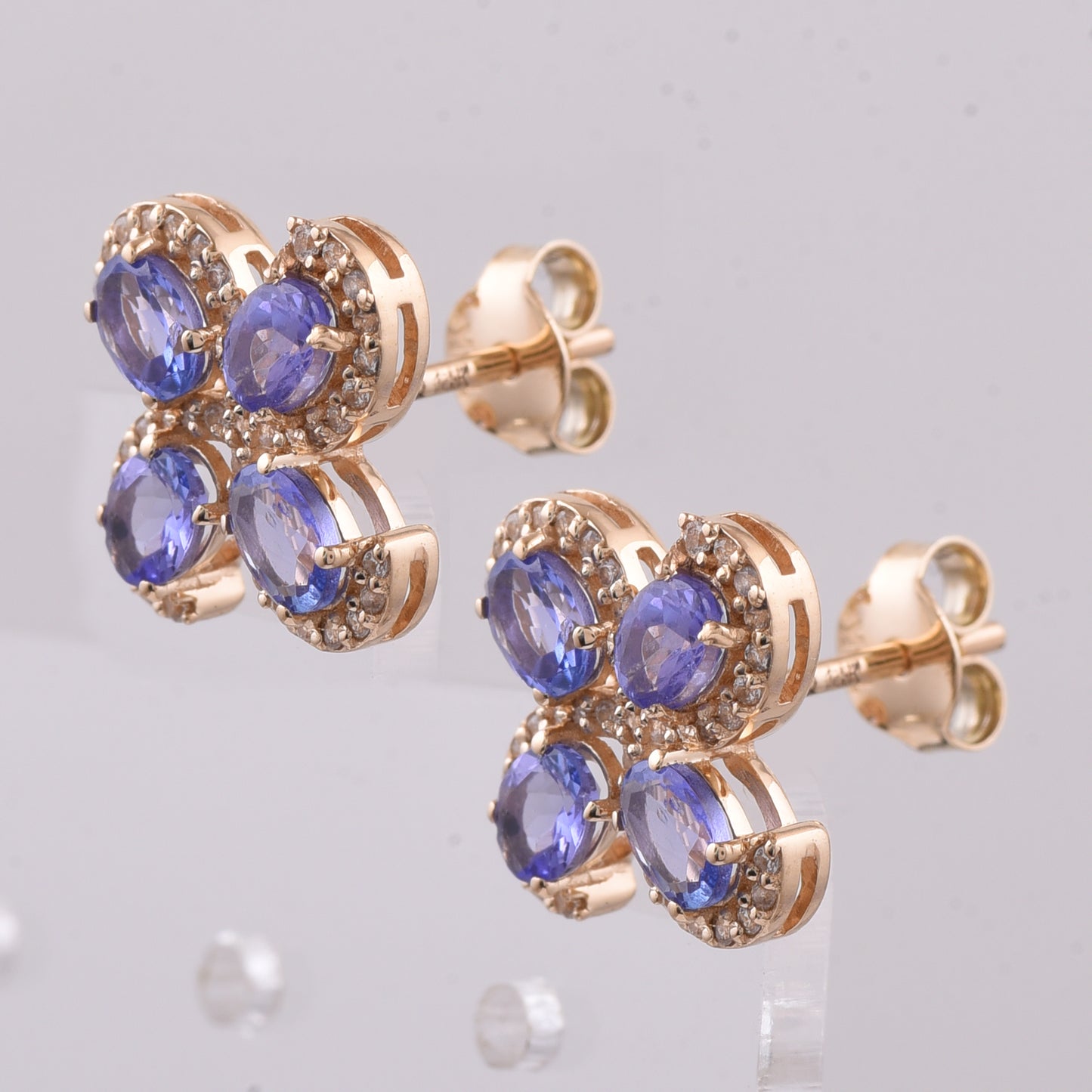 1.79 Ct Oval Natural Tanzanite 14K Gold Earrings