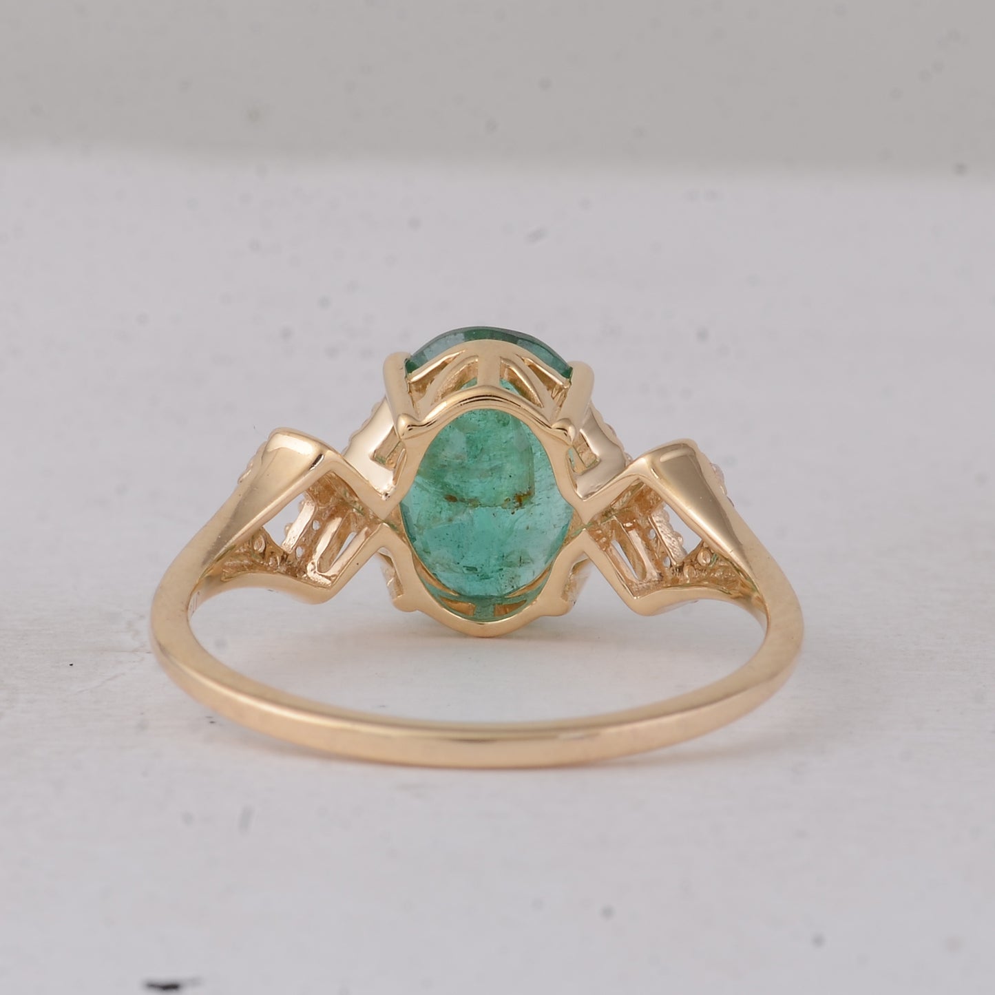 1.87 Ct Oval Emerald 9K Gold Ring