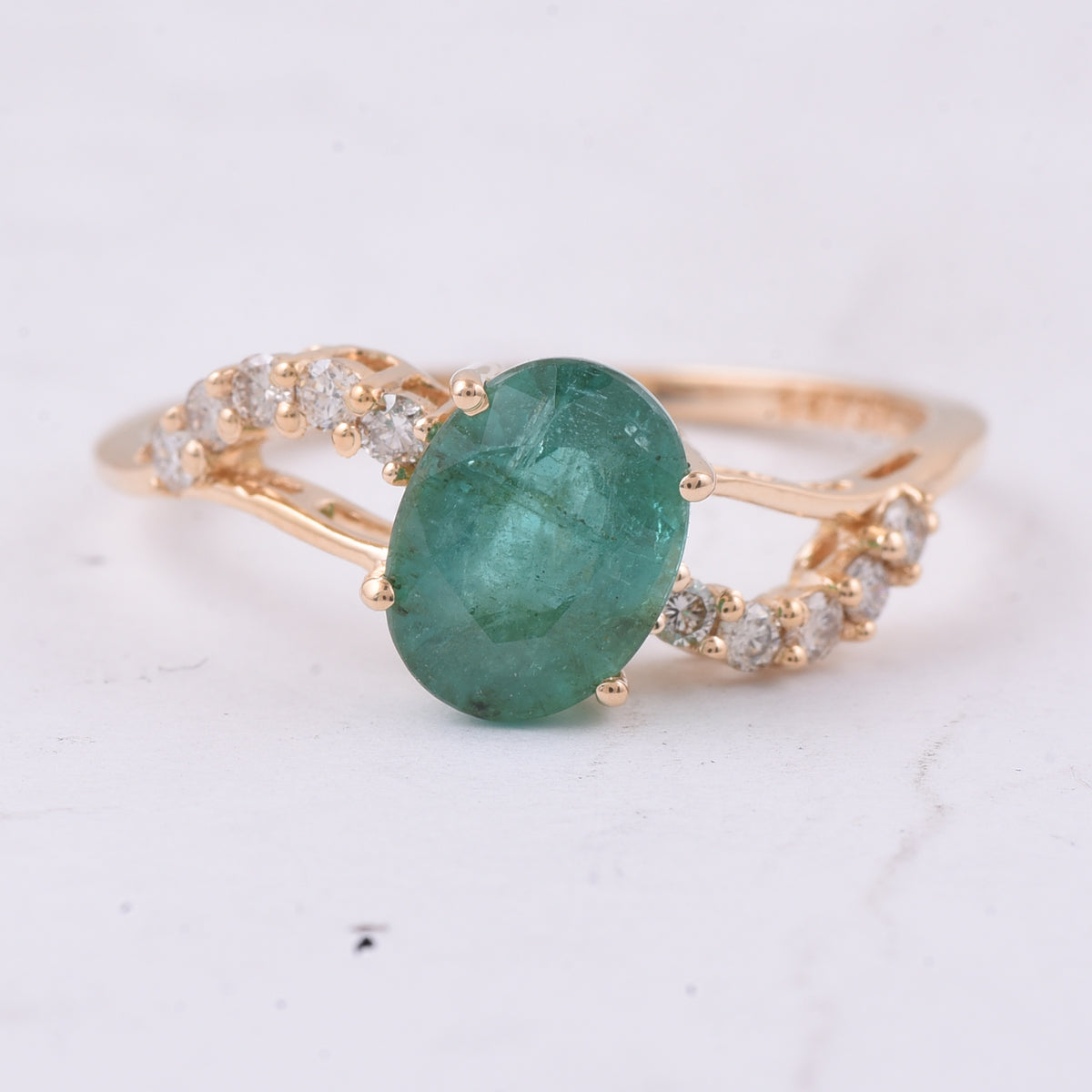 1.50 Ct Oval Natural Emerald 14K Gold Ring