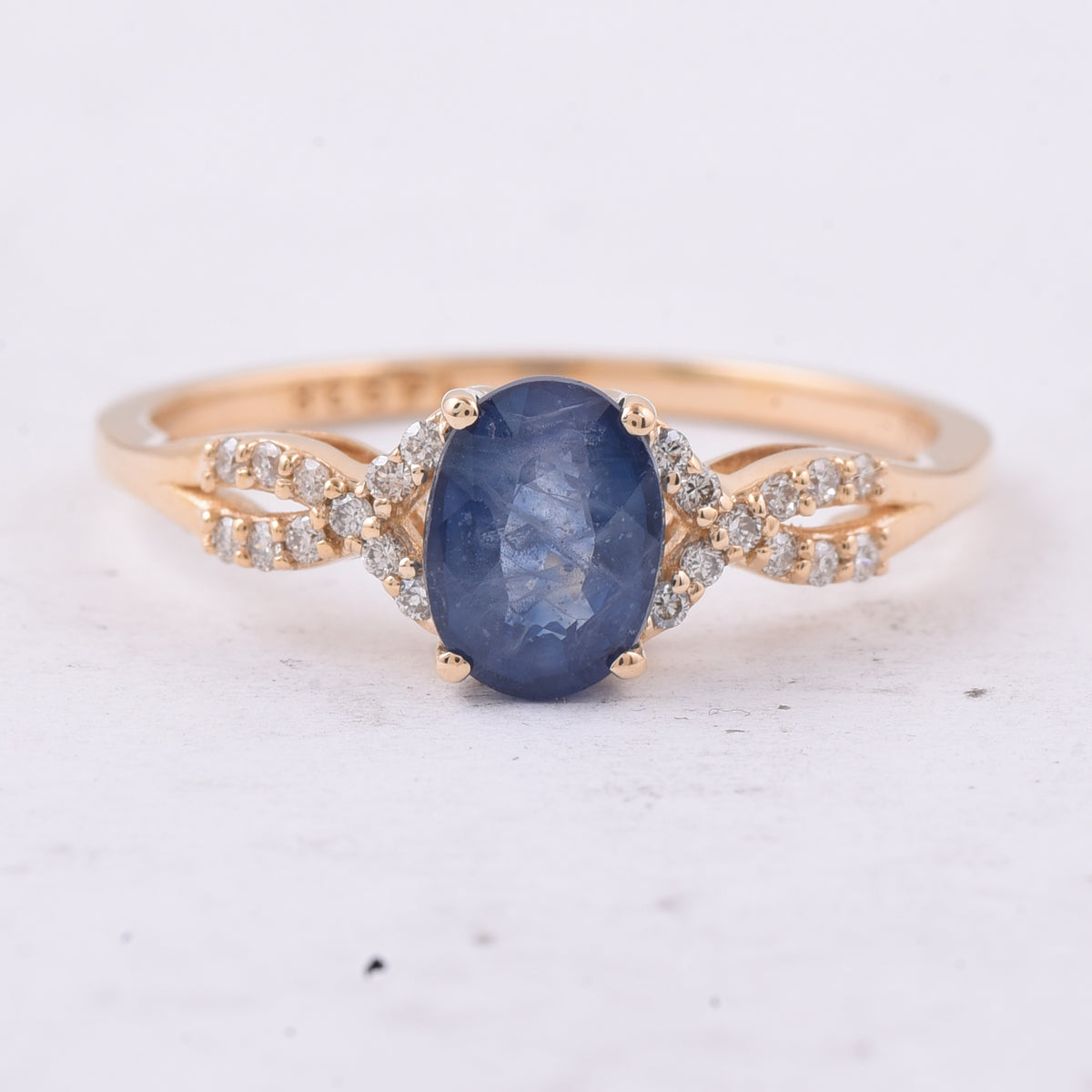 1.19 Ct Oval Natural Sapphire 14K Gold Ring
