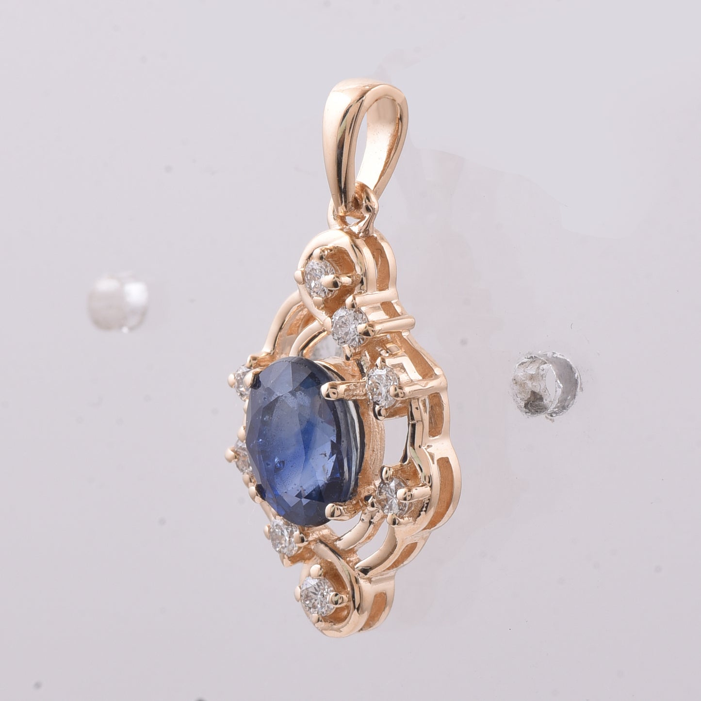 1.38 Ct Oval Natural Sapphire 14K Gold Pendant