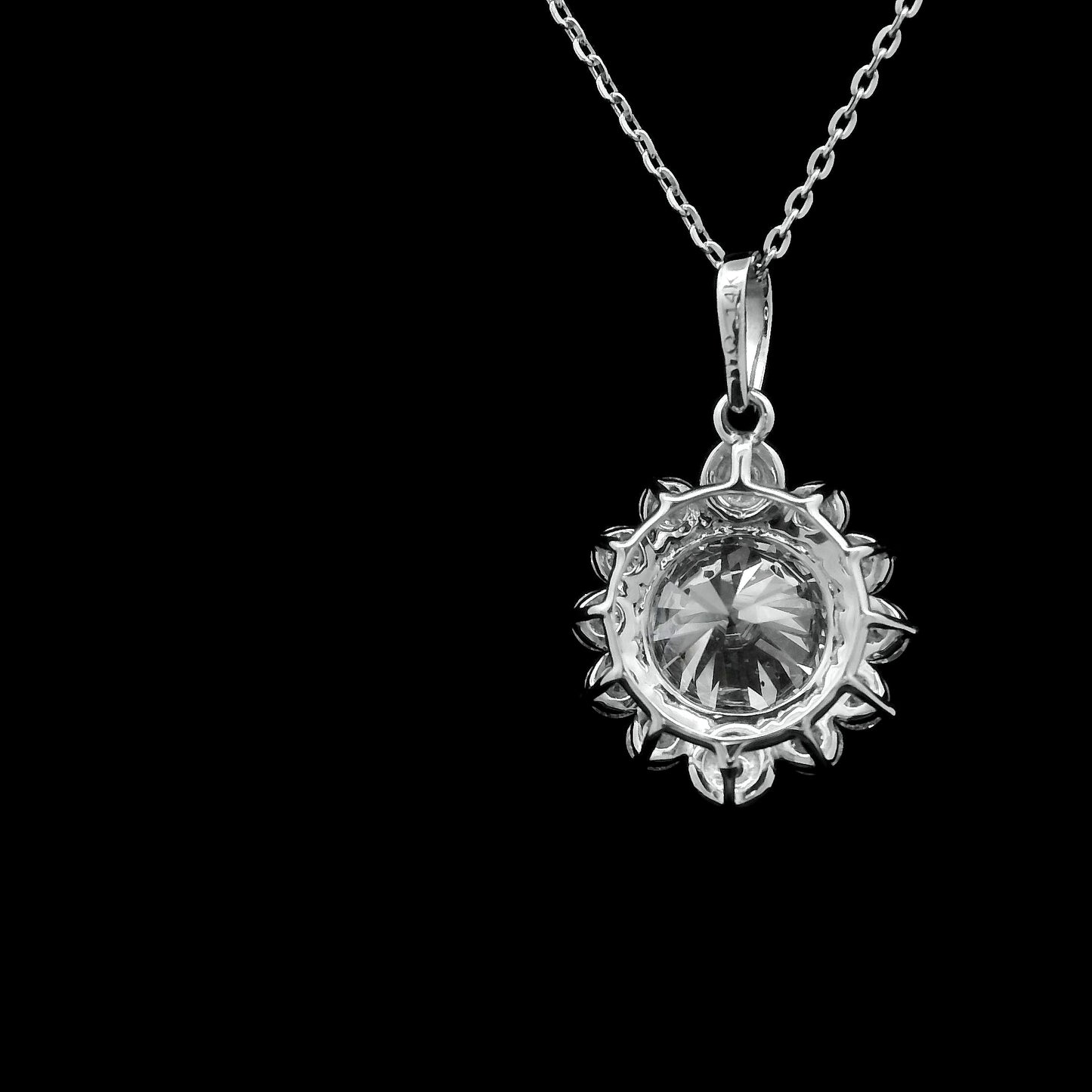 2.31 Carats Lab Grown Diamond 14K Gold Pendant