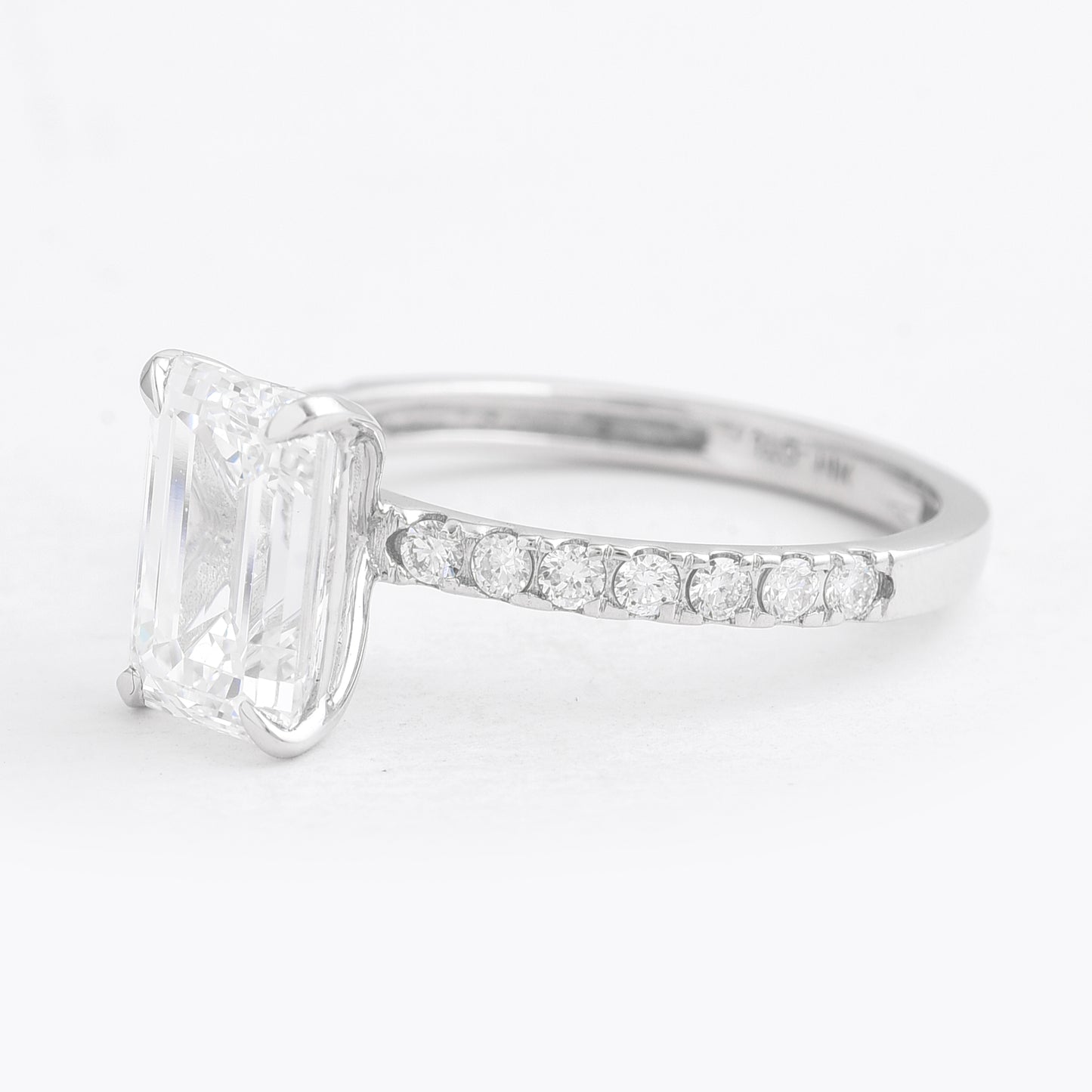 2.20 Carats Lab Grown Diamond 14K Gold Ring