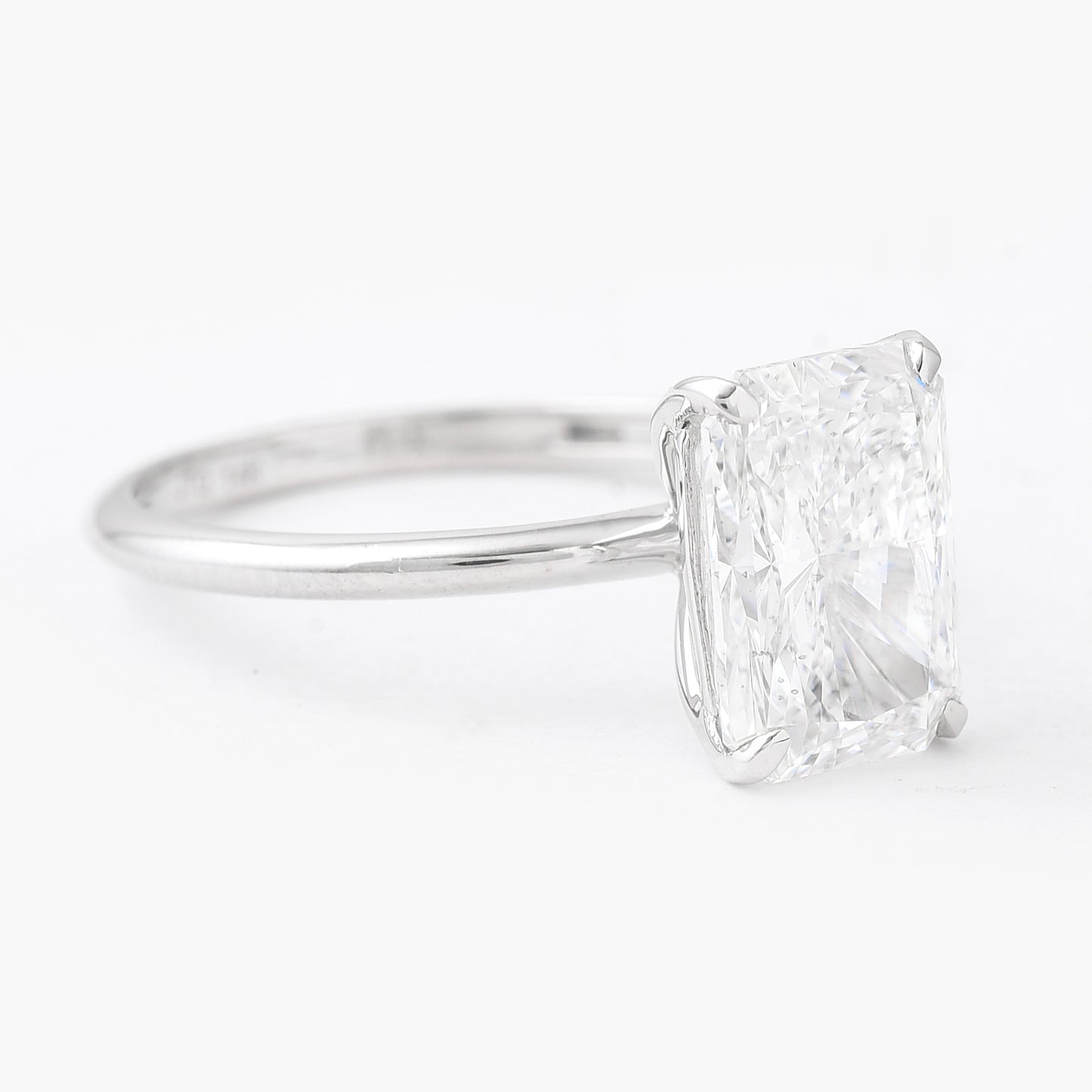 3.04 Carats Lab Grown Diamond 14K Gold Ring