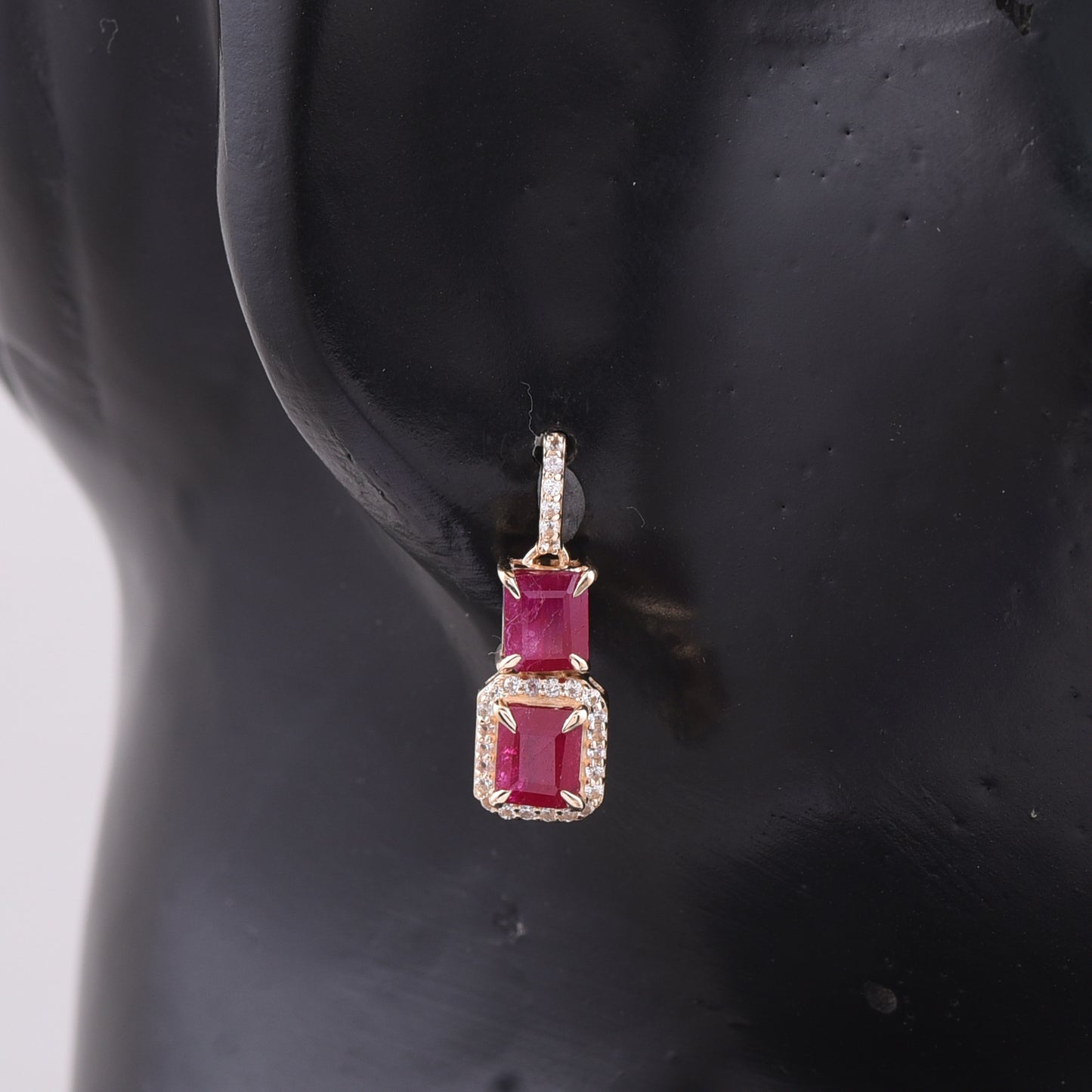 2.73 Ct Octagon Ruby 9K Gold Earrings