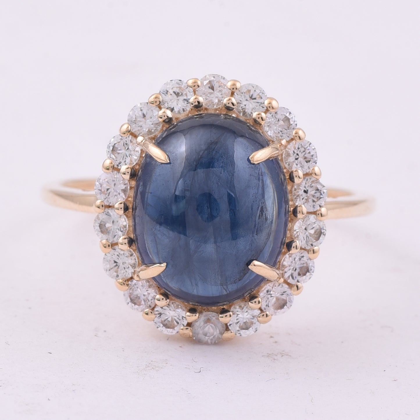 6.12 Ct Oval Sapphire 9K Gold Ring