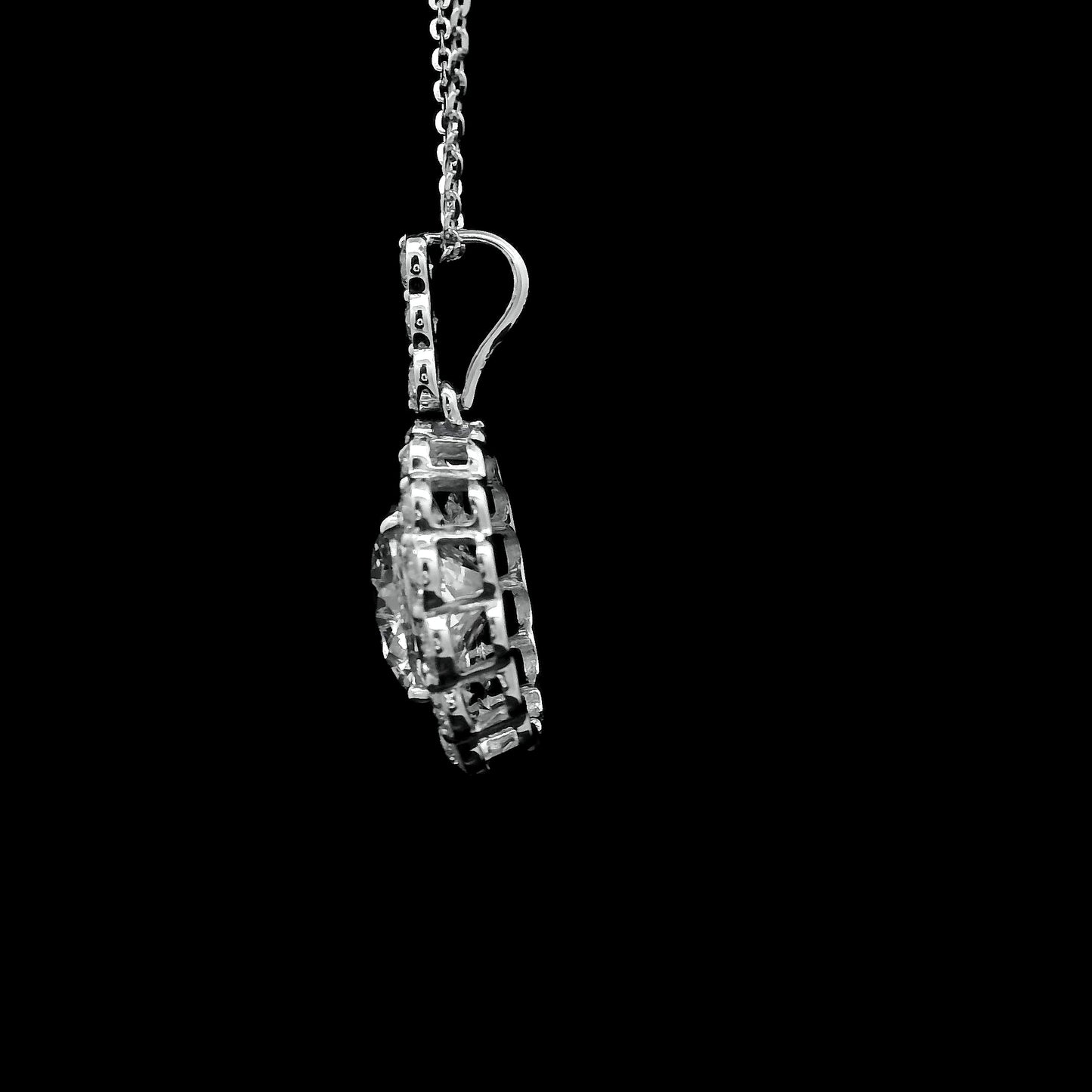 2.59 Carats Lab Grown Diamond 14K Gold Pendant