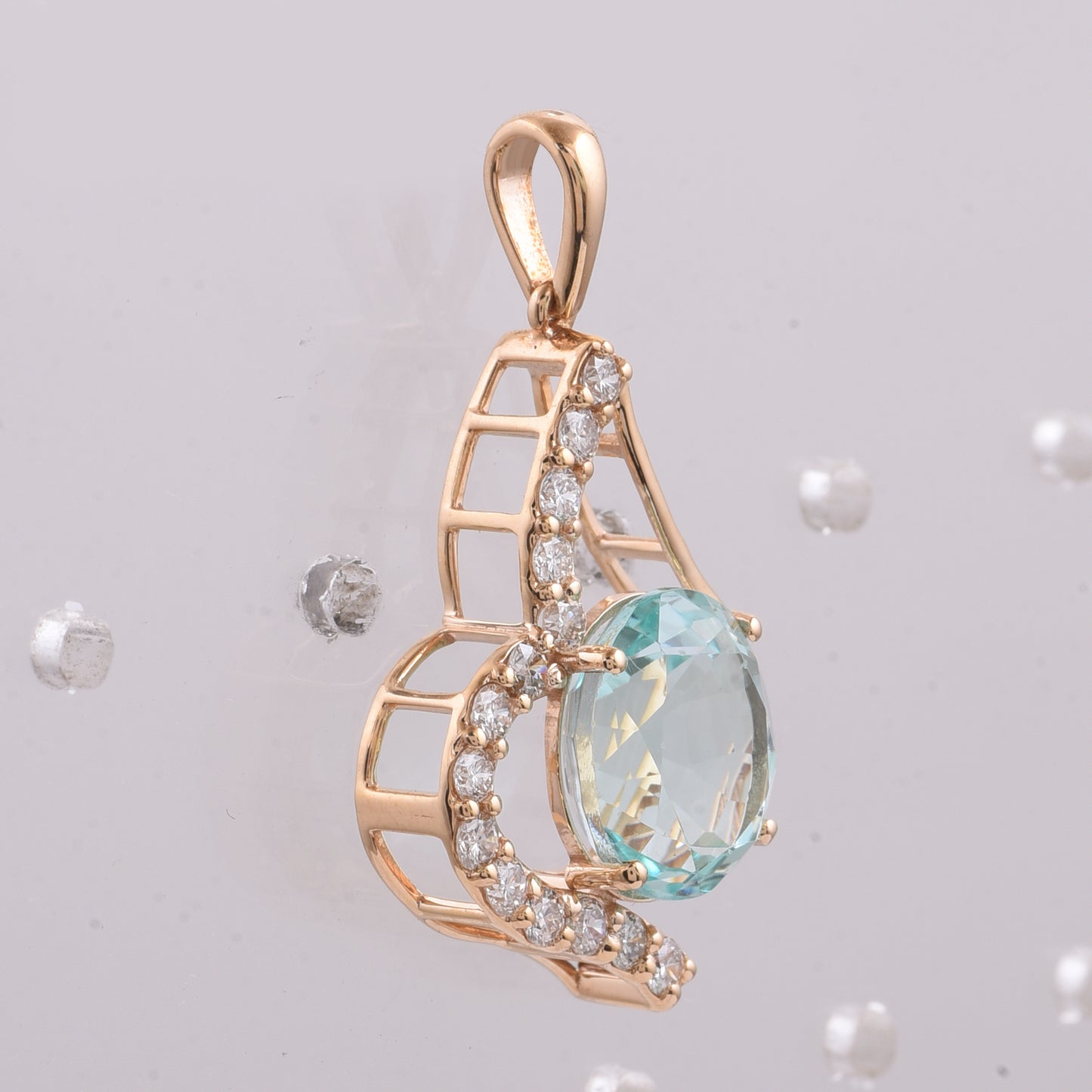 3.54 Ct Oval Natural Emerald 14K Gold Pendant