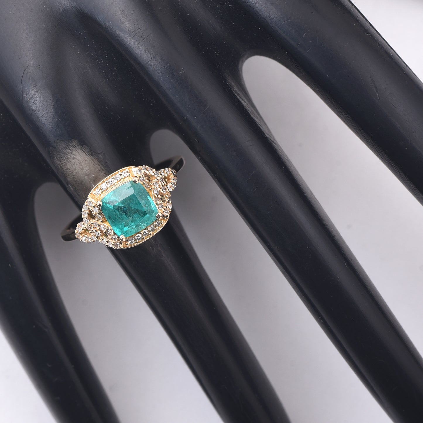 1.57 Ct Cushion Mixed Cut Natural Emerald 14K Gold Ring