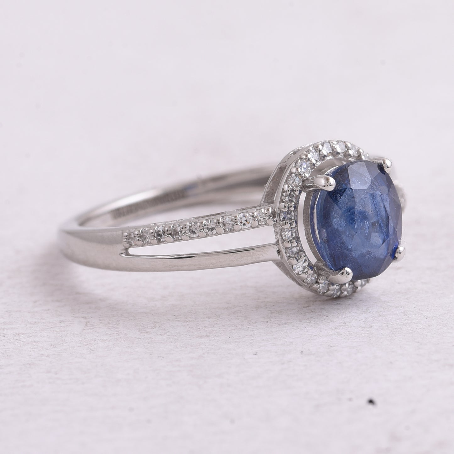 1.75 Ct Oval Mixed Cut Natural Sapphire 950 Platinum Ring