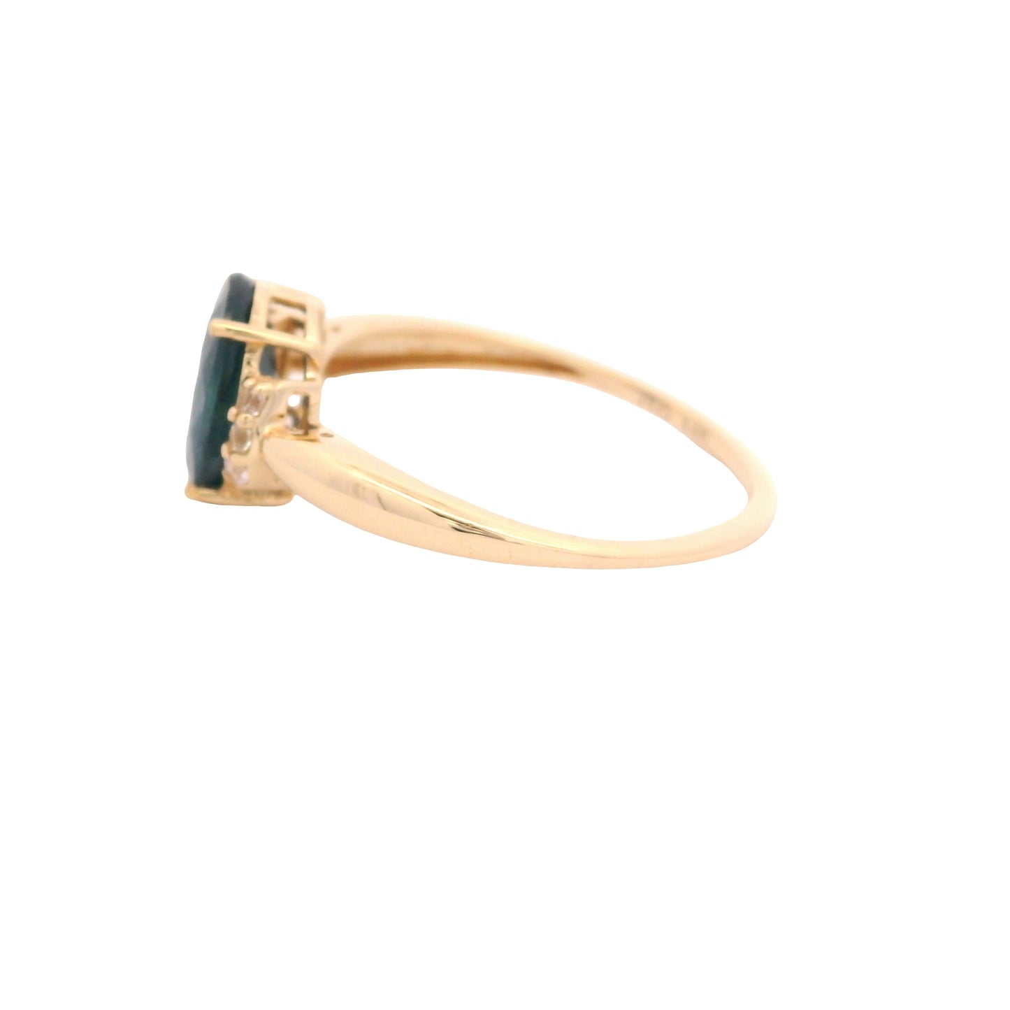 1.90 Ct Oval Sapphire 14K Gold Ring