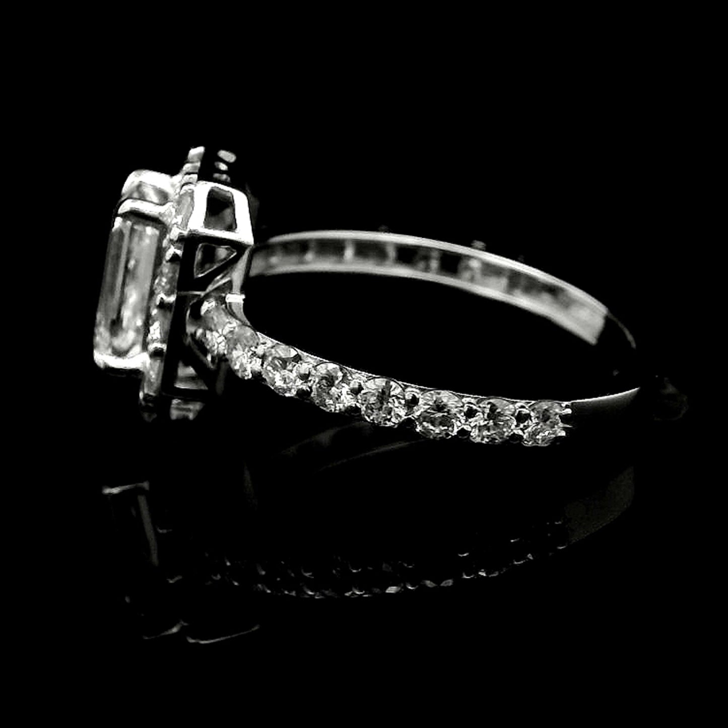 2.10 Carats Lab Grown Diamond 14K Gold Ring