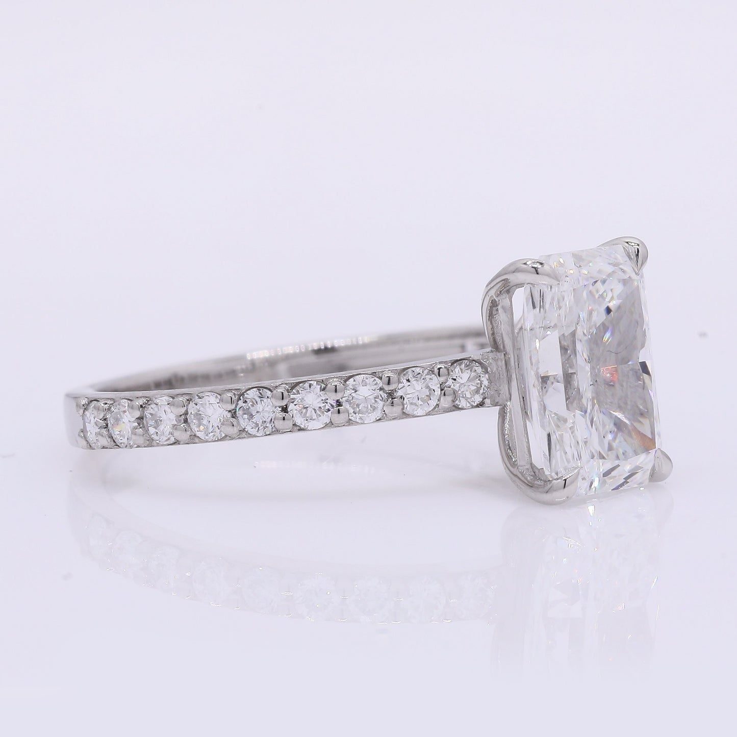 2.40 Carats Lab Grown Diamond 950 Platinum Ring