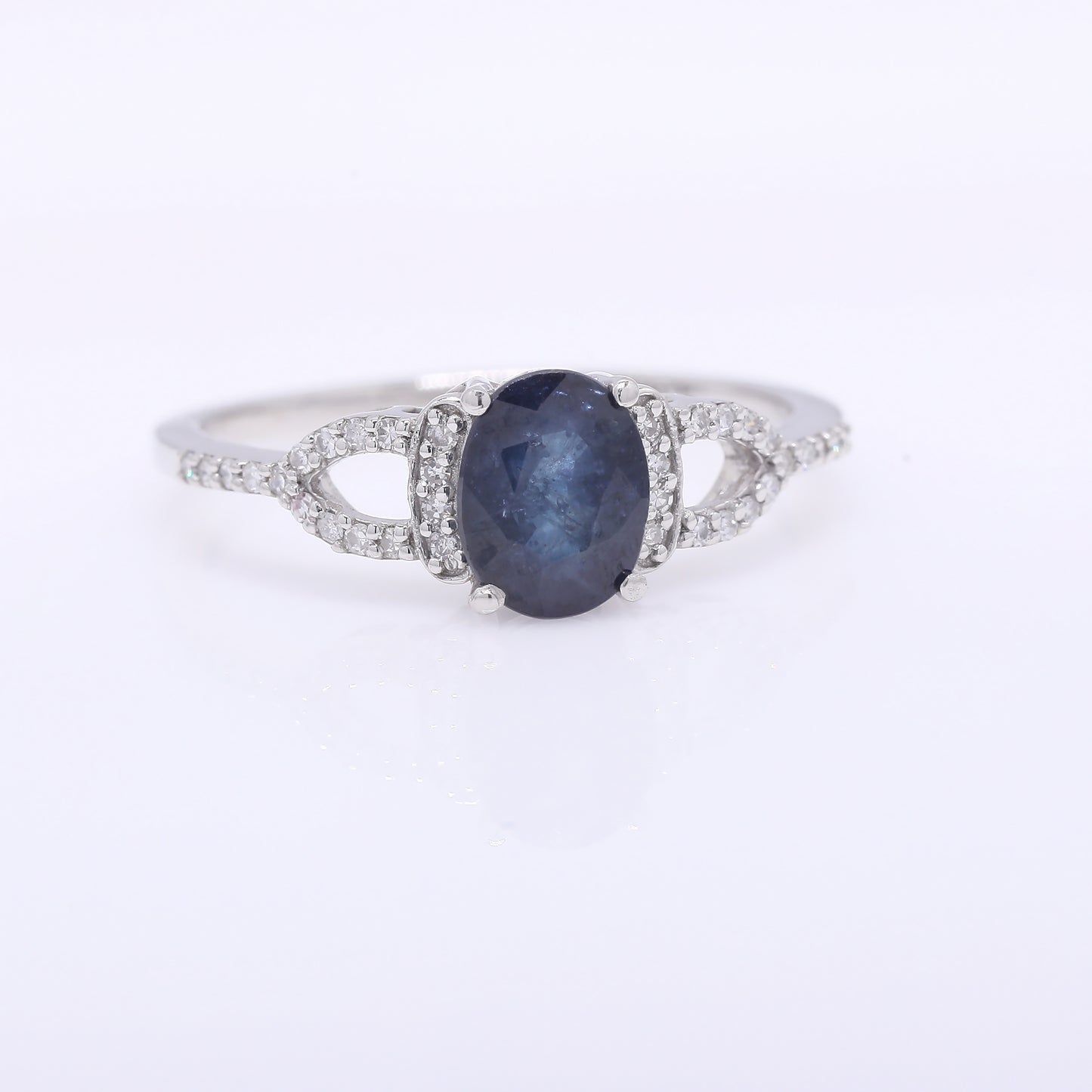 1.40 Ct Oval Mixed Cut Natural Sapphire 950 Platinum Ring