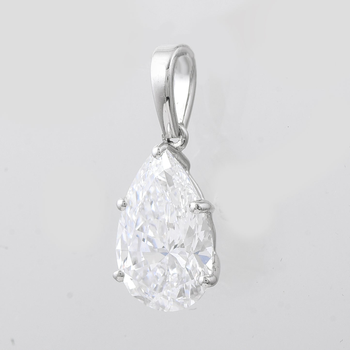 2.03 Carats Lab Grown Diamond 14K Gold Pendant