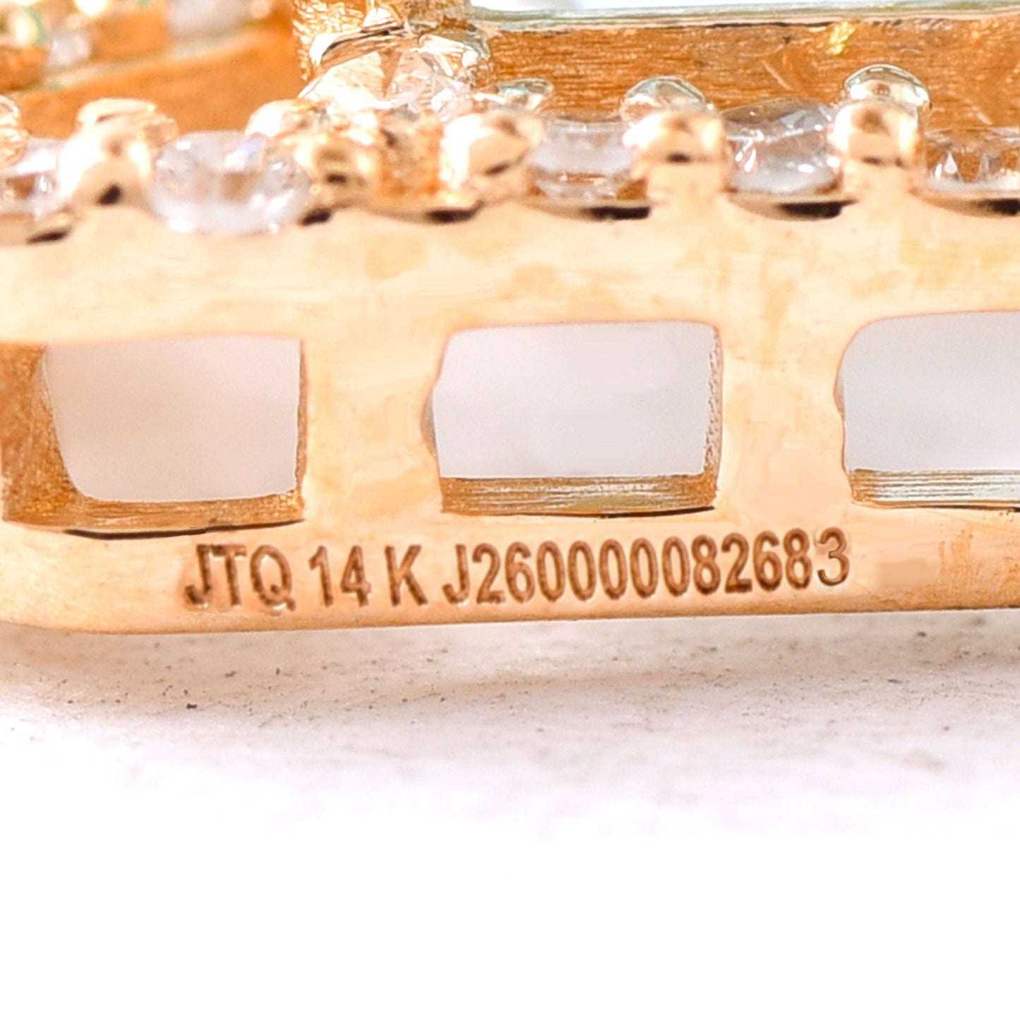 1.69 Ct Octagon Step Cut Natural Aquamarine 14K Gold Pendant