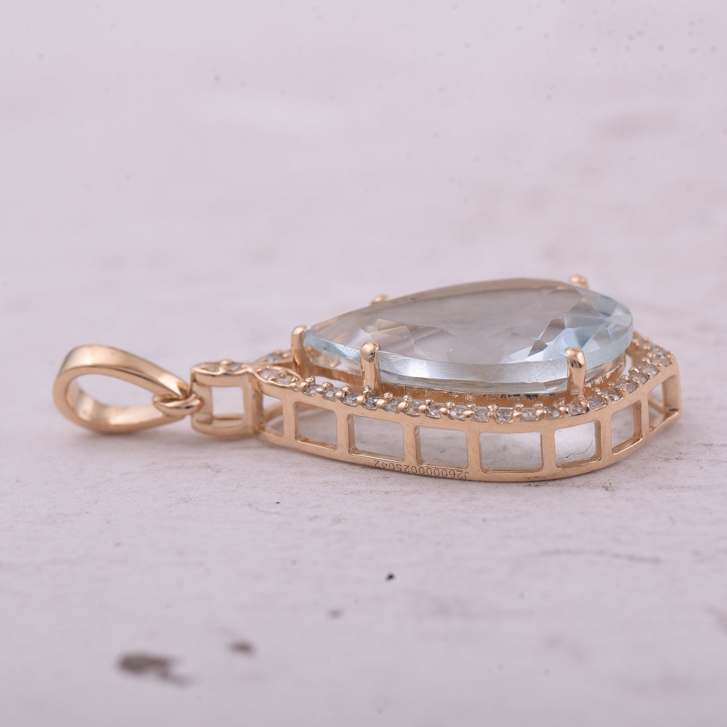 4.33 Ct Pear Mixed Cut Natural Aquamarine 14K Gold Pendant