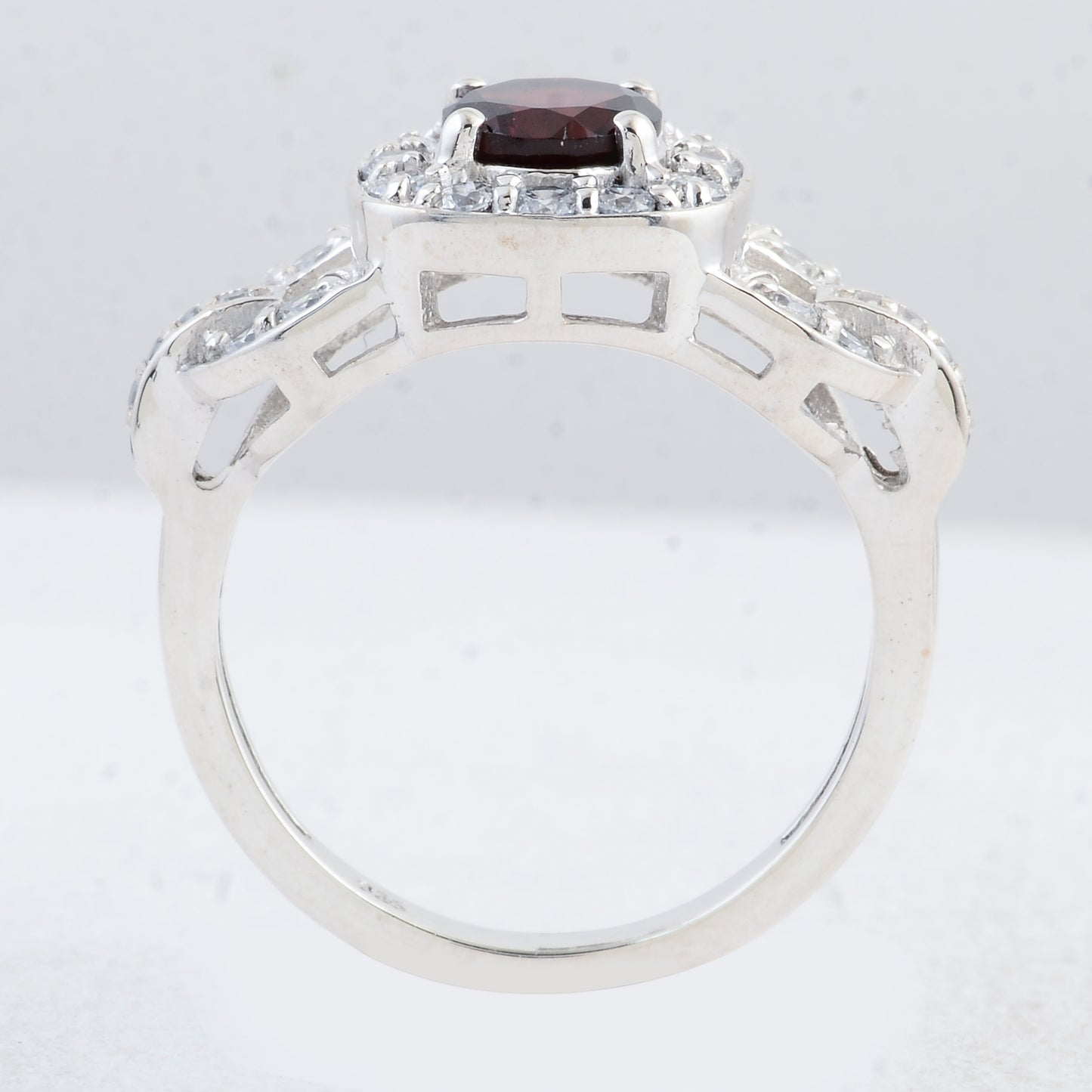 2.56 Ct Round Garnet 925 Sterling Silver Ring