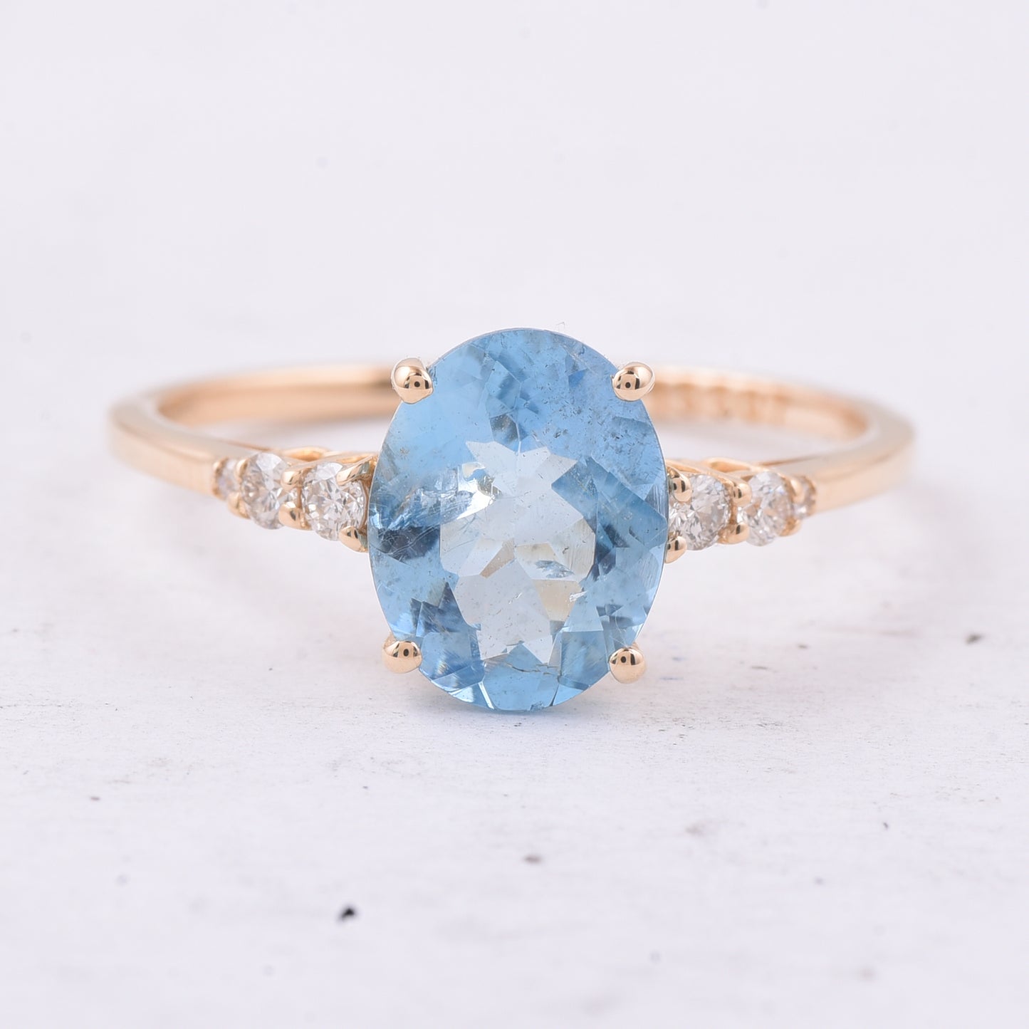 1.56 Ct Oval Natural Aquamarine 14K Gold Ring