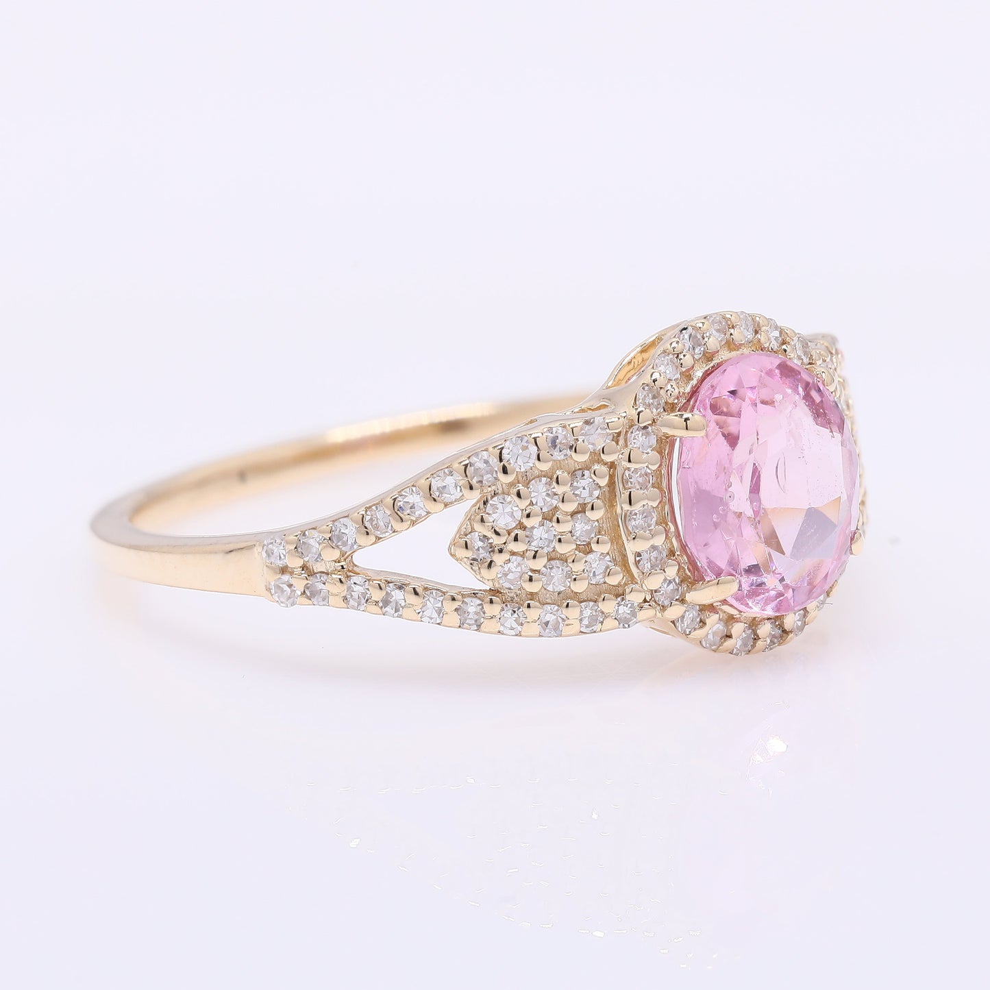 1.42 Ct Oval Mixed Cut Natural Spinel 14K Gold Ring