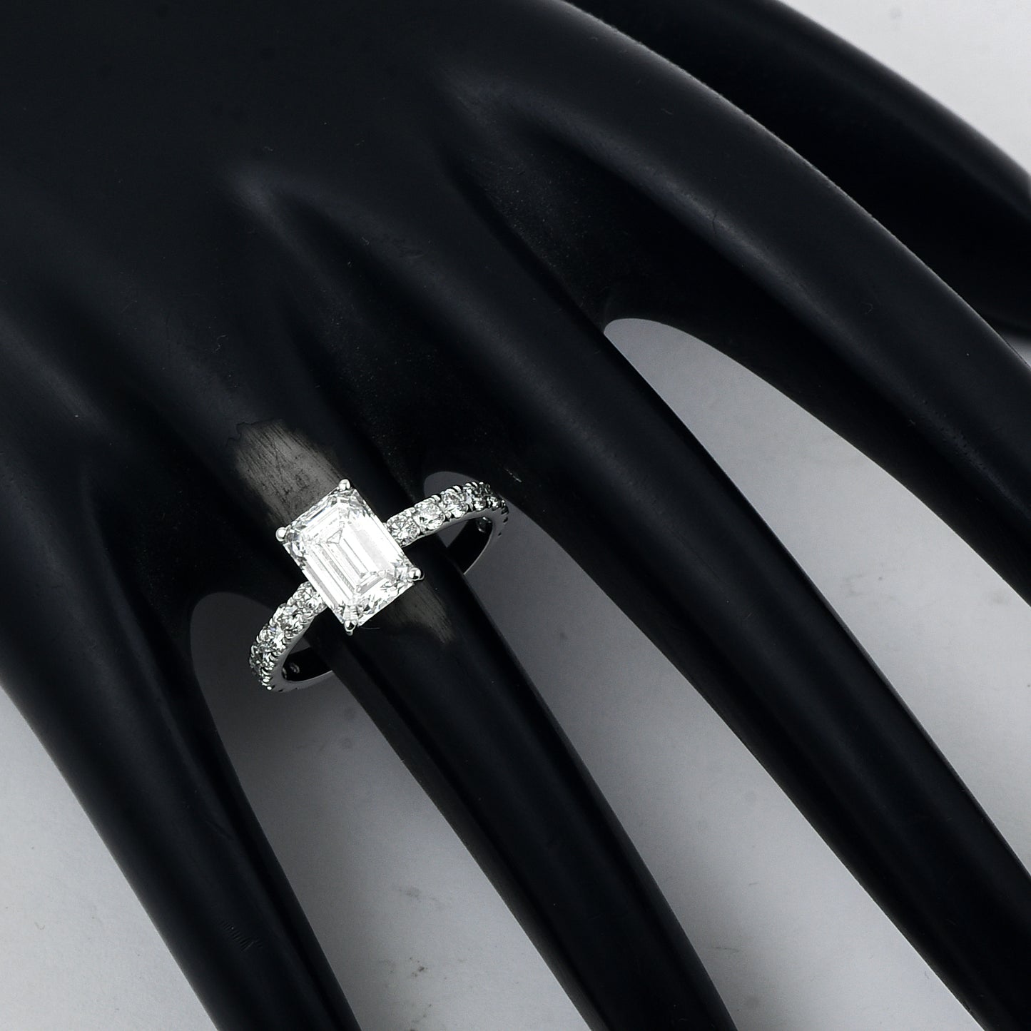 2.55 Carats Lab Grown Diamond 14K Gold Ring
