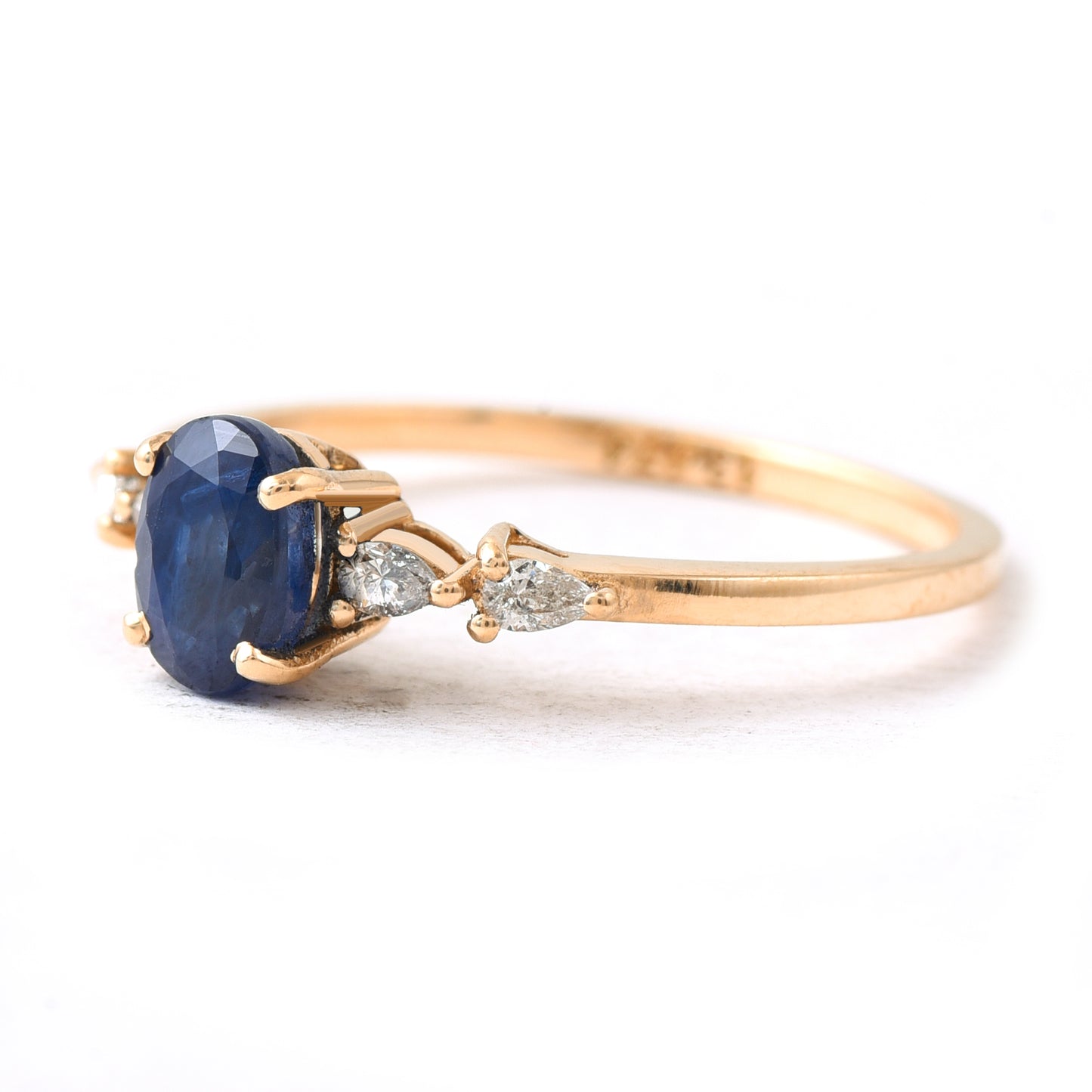 1.19 Ct Oval Sapphire 14K Gold Ring