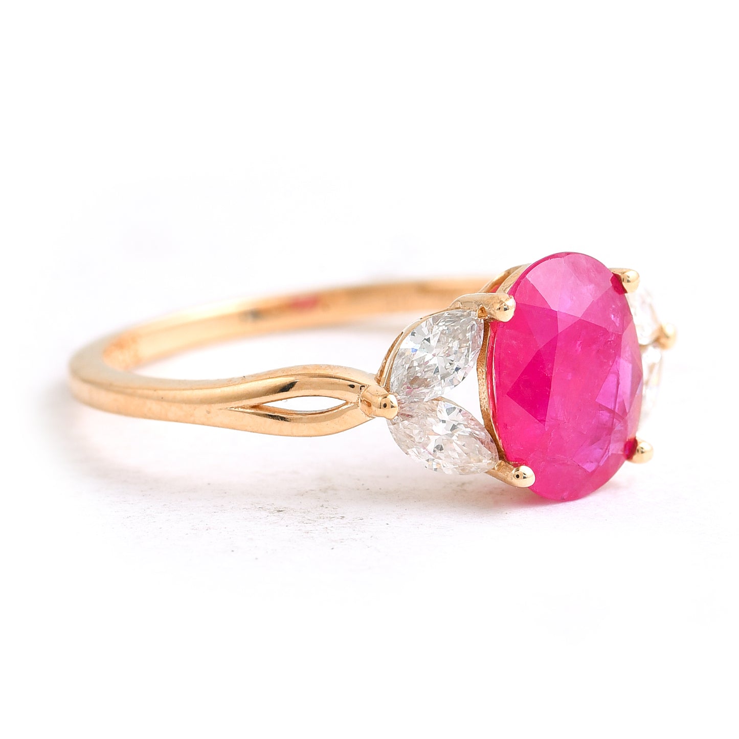 1.62 Ct Oval Mixed Cut Natural Ruby 14K Gold Ring
