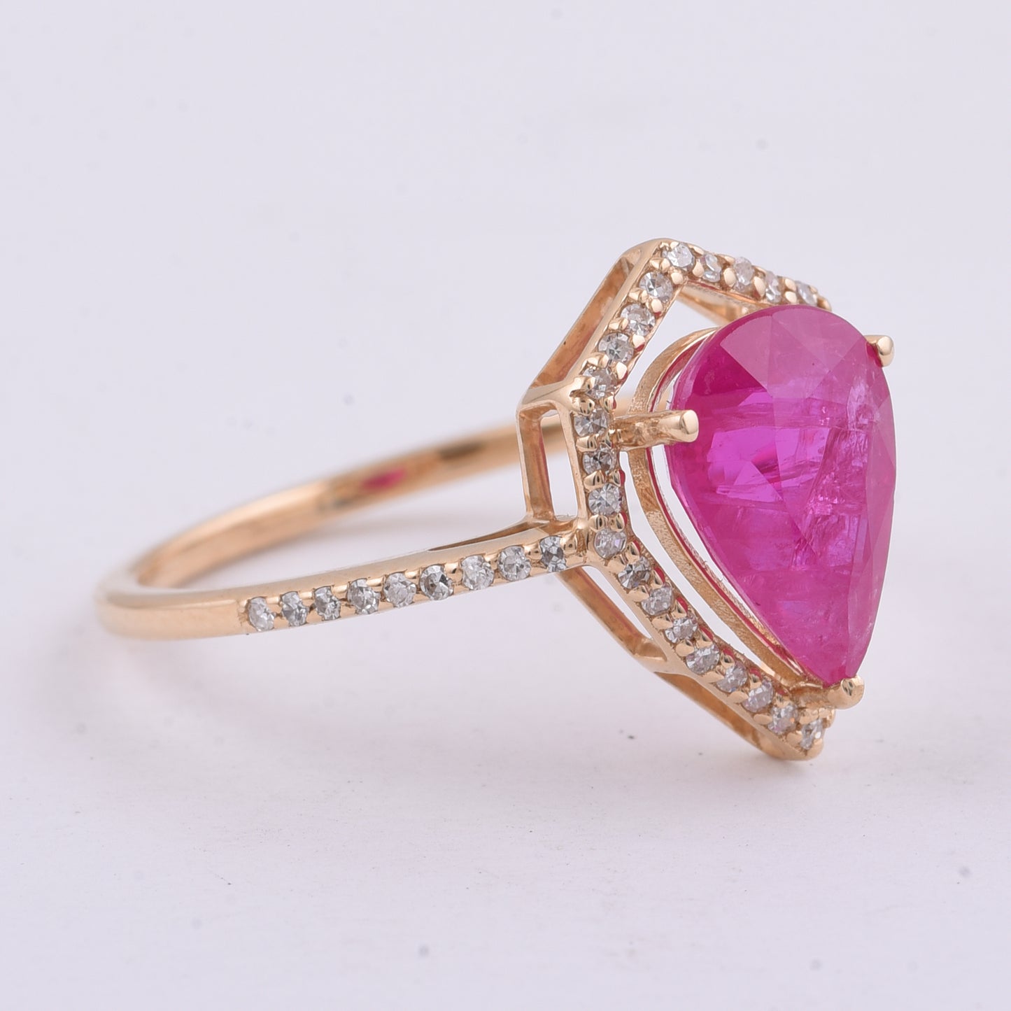 2.50 Ct Pear Natural Ruby 14K Gold Ring
