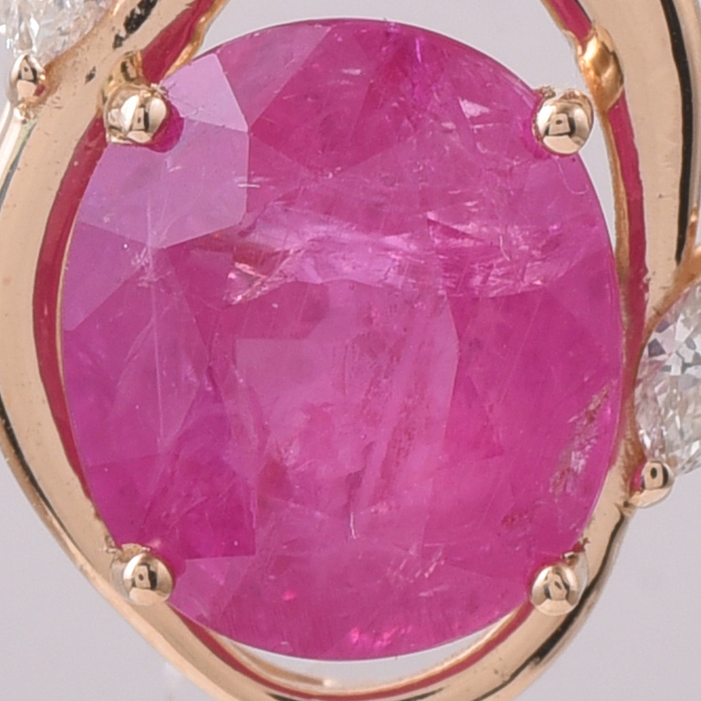 3.89 Ct Oval Mixed Cut Natural Ruby 14K Gold Pendant