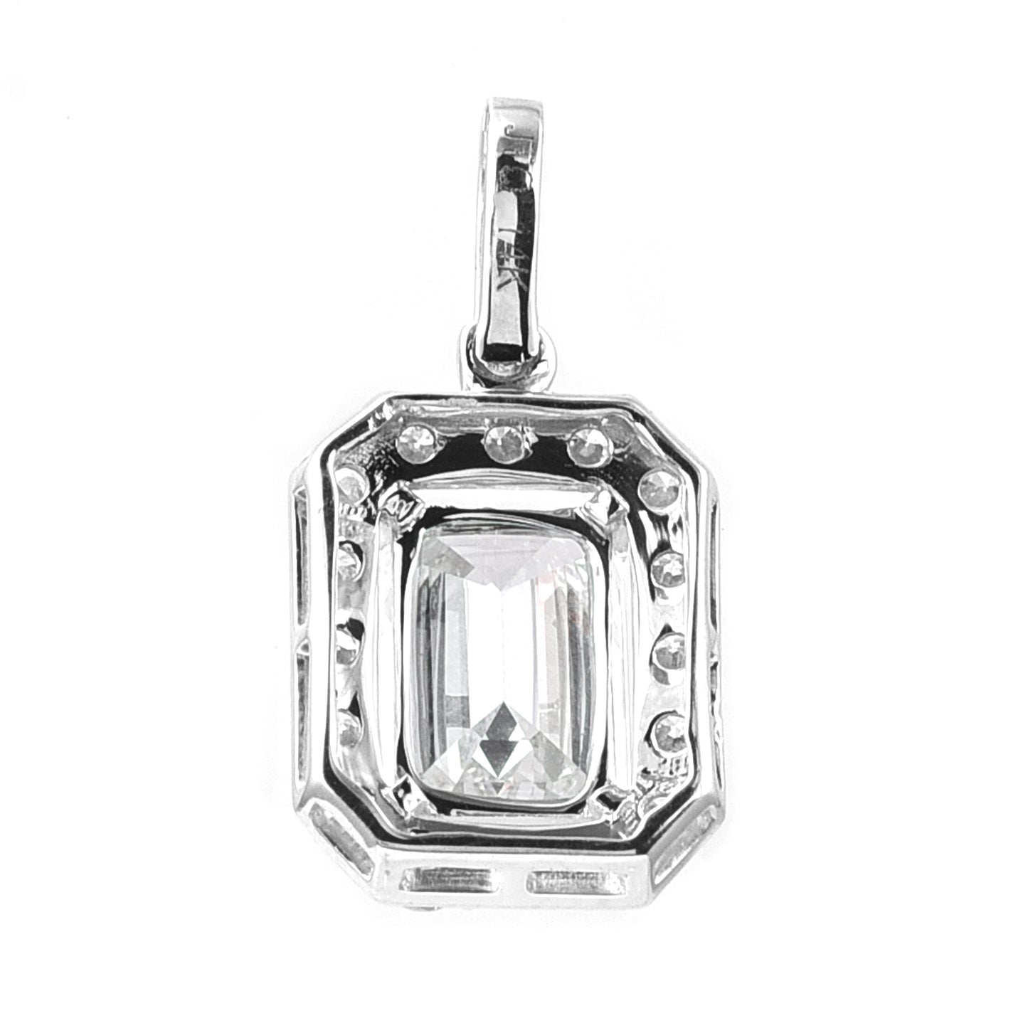 2.29 Carats Lab Grown Diamond 14K Gold Pendant